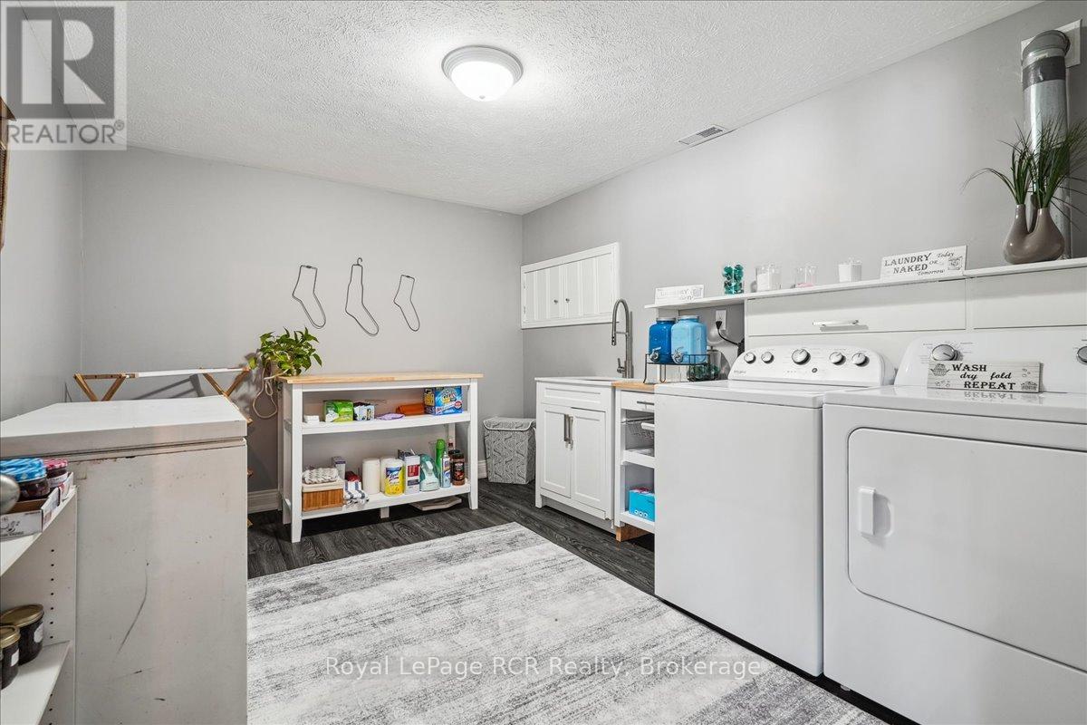 196313 Grey 7 Road Property Photo 33