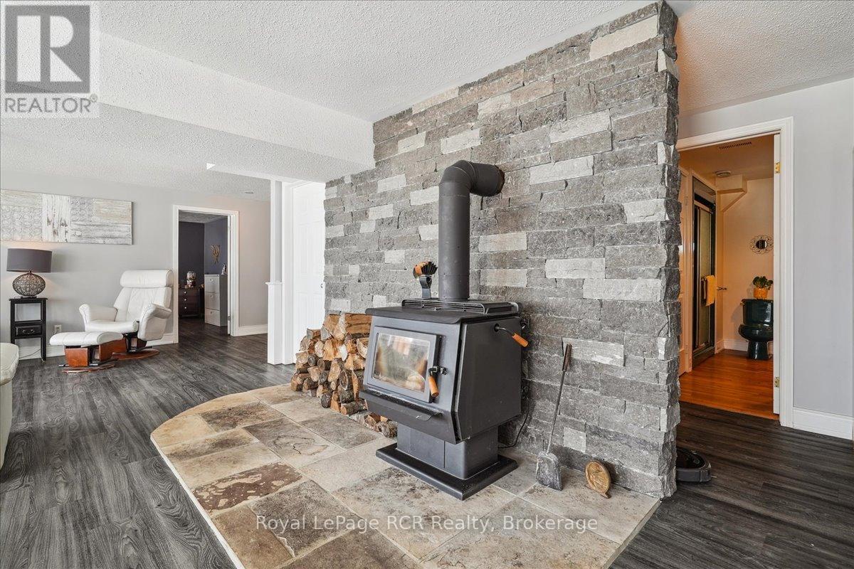 196313 Grey 7 Road Property Photo 42
