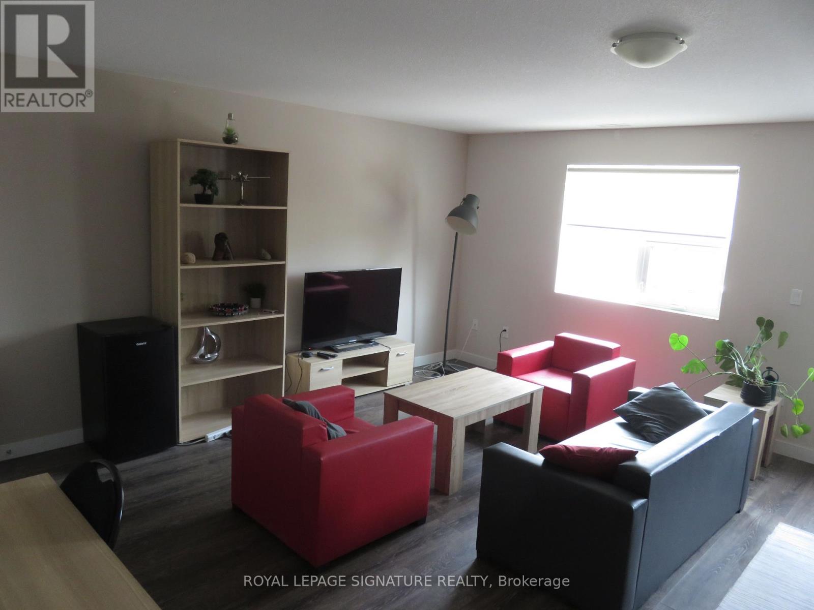 216 - 288 Albert Street Property Photo 1