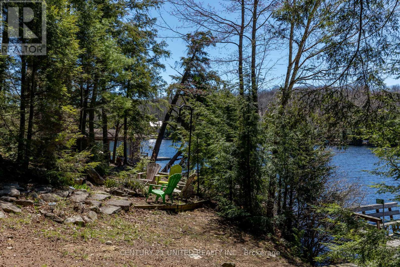 812 Island 8 Catchacoma Lake Property Photo 10