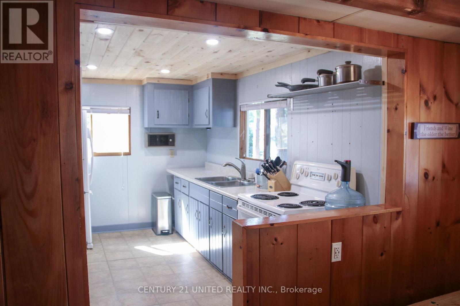 812 Island 8 Catchacoma Lake Property Photo 18