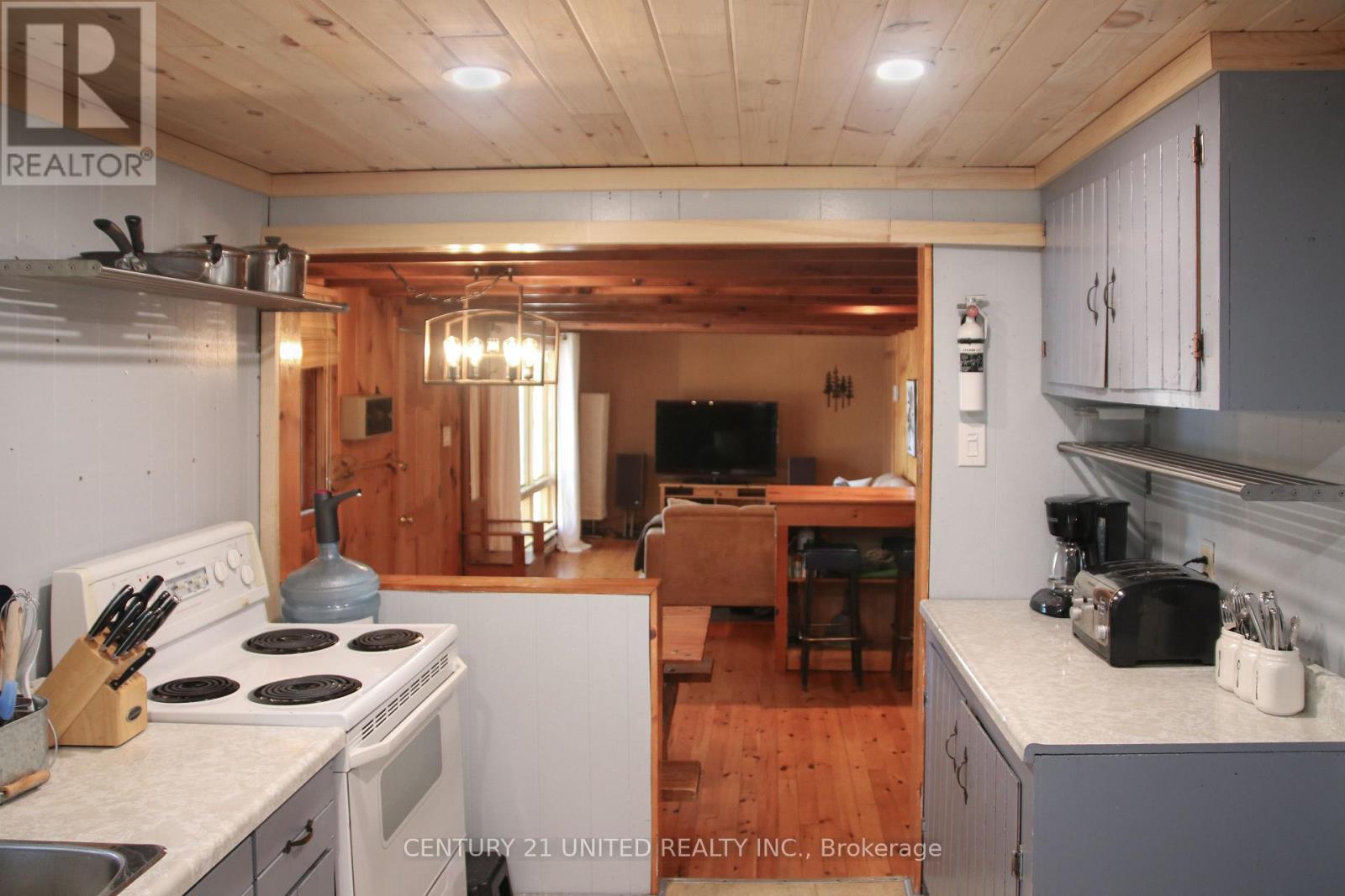 812 Island 8 Catchacoma Lake Property Photo 20