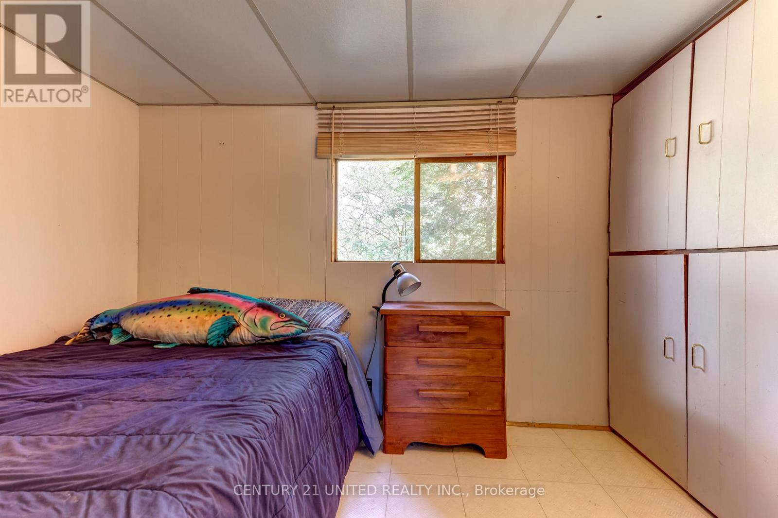 812 Island 8 Catchacoma Lake Property Photo 28