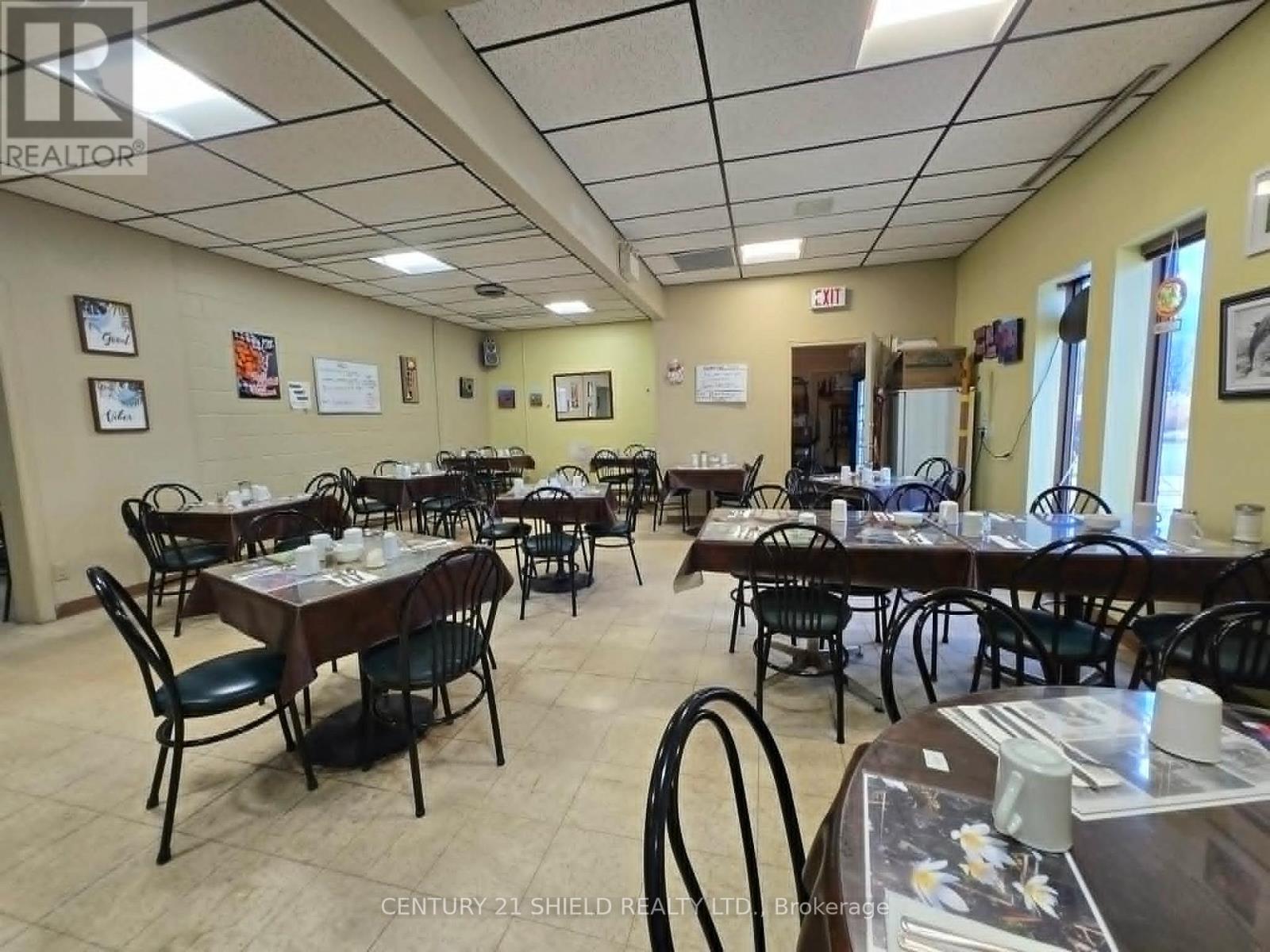 120 Tollgate Road W Property Photo 3