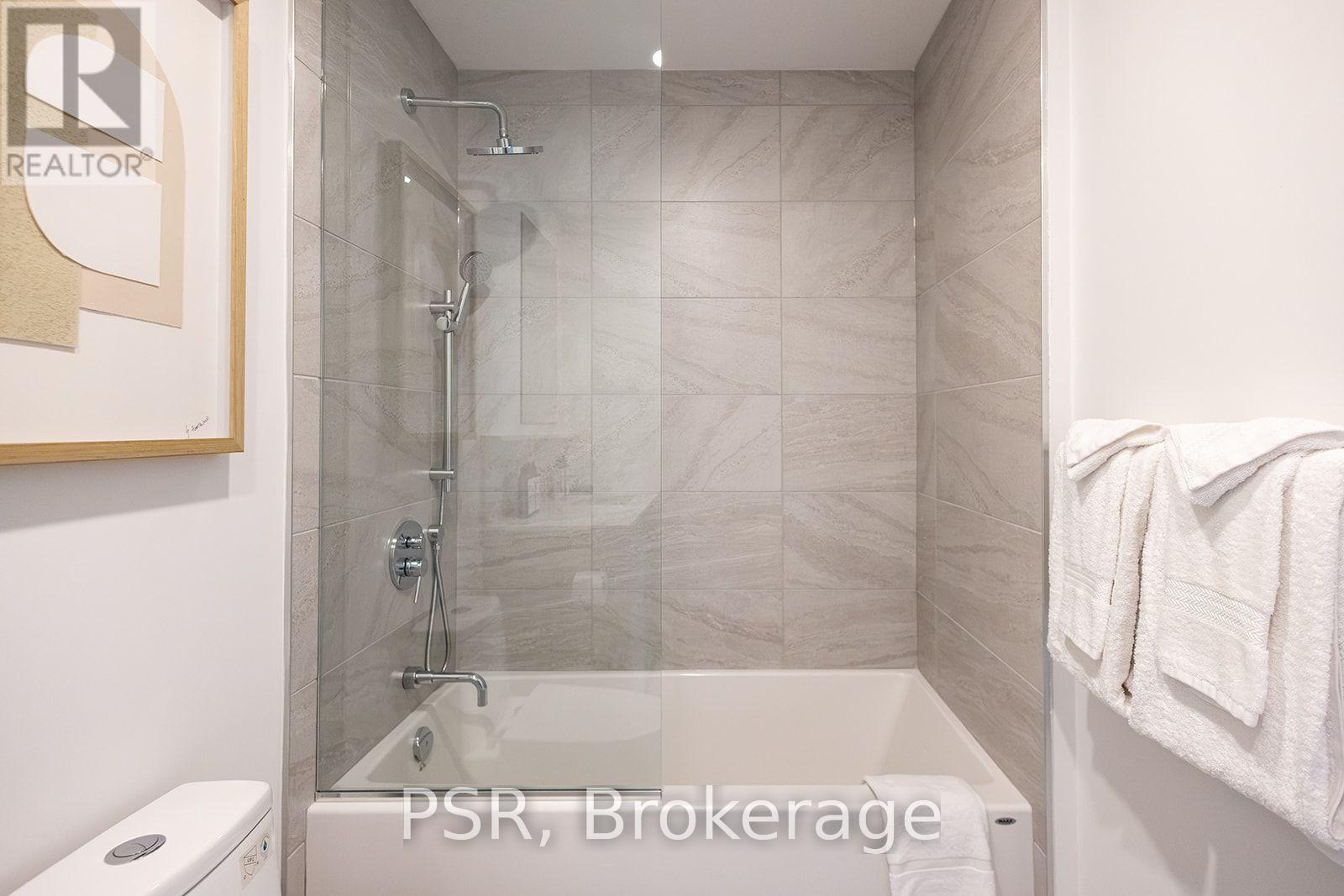 108 - 100 Carrick Trail Property Photo 15