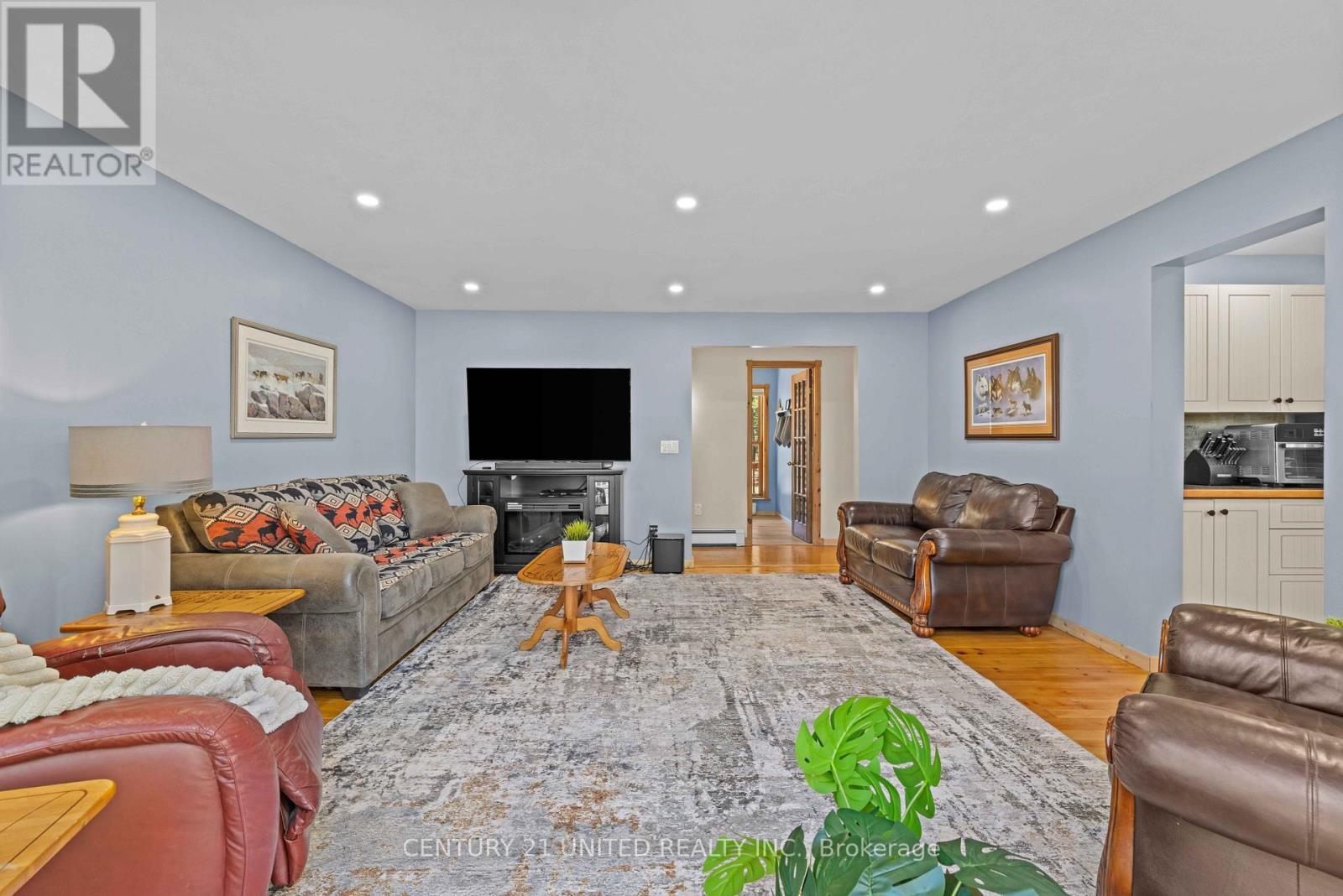 28 Van Luven Lane Property Photo 13