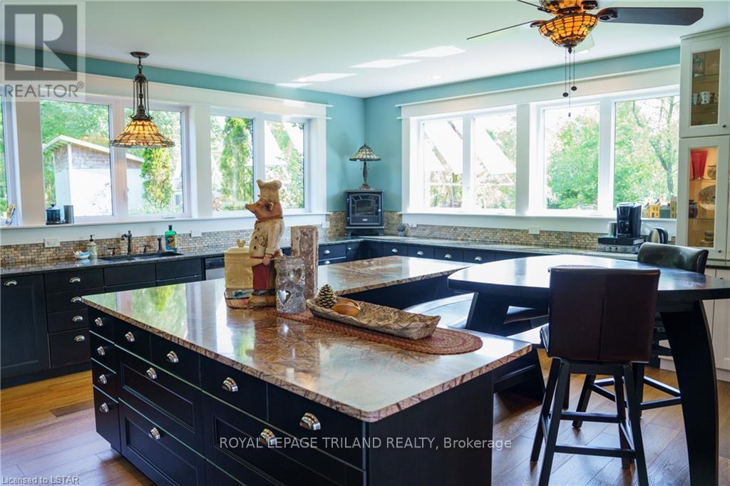 4118 Thomas Road Property Photo 14