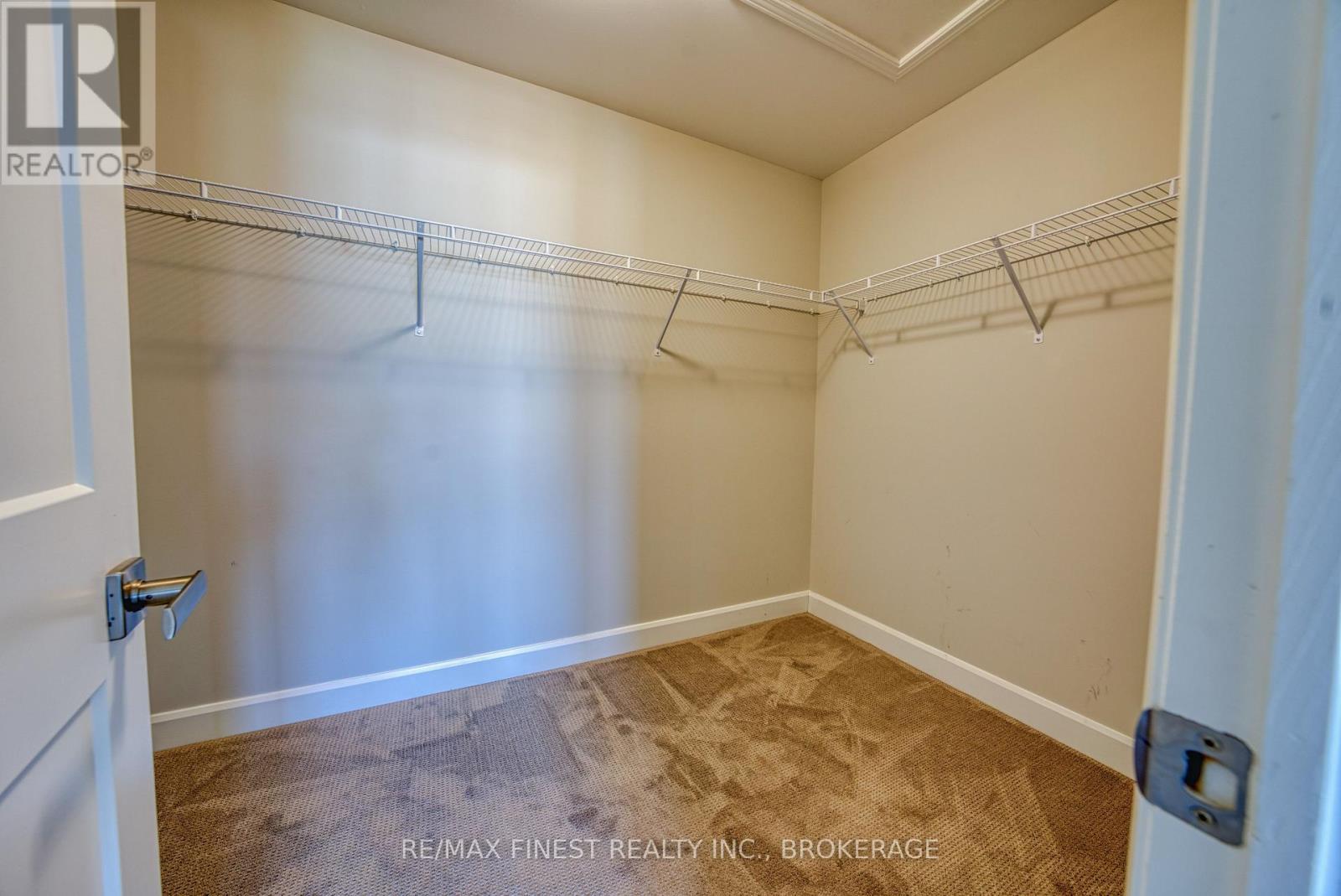 1372 Andersen Drive Property Photo 20