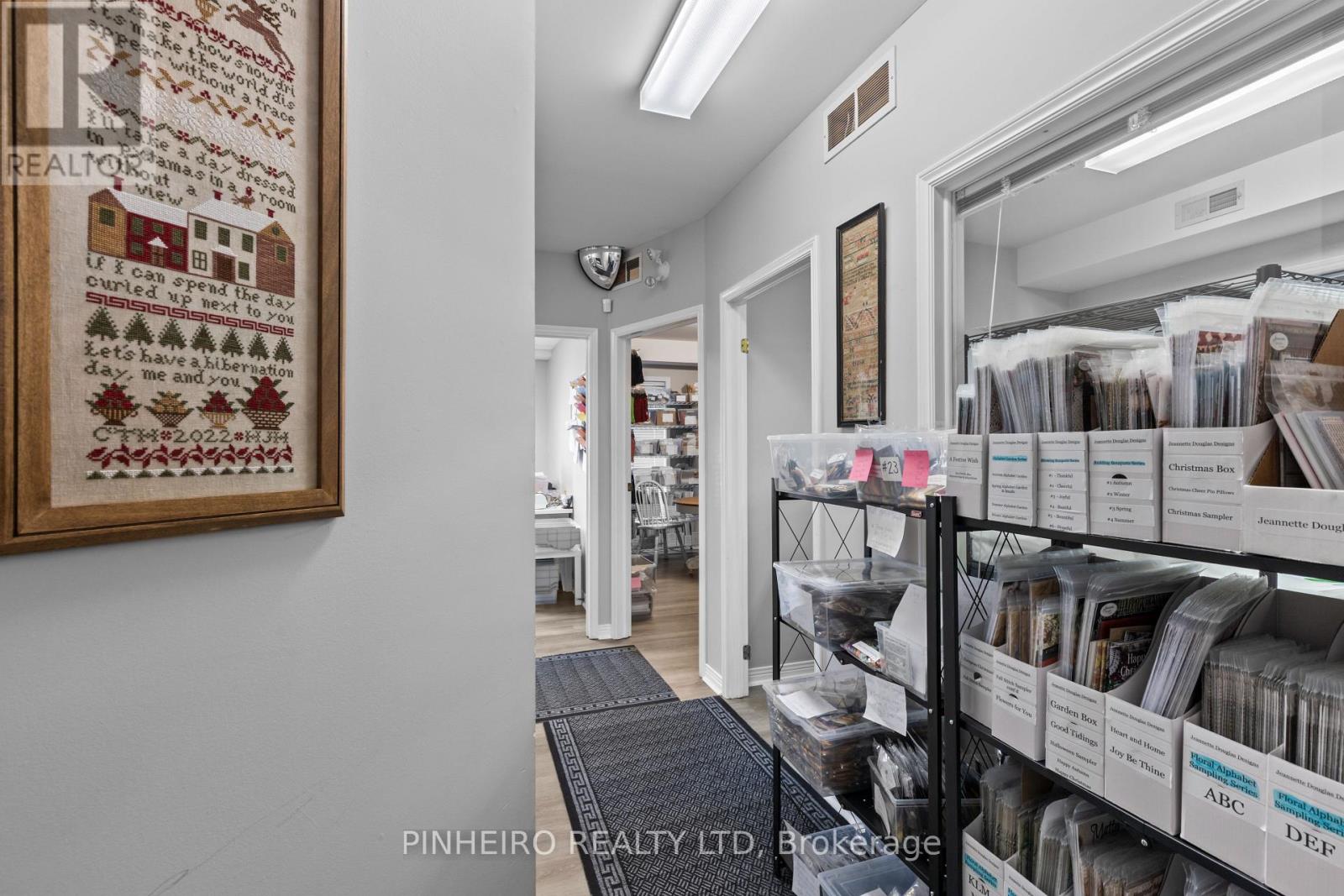 181 Wellington Street Property Photo 11