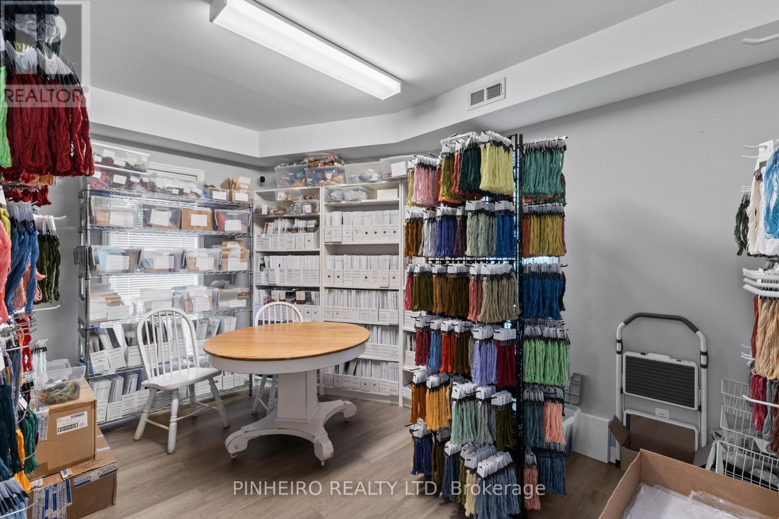 181 Wellington Street Property Photo 12
