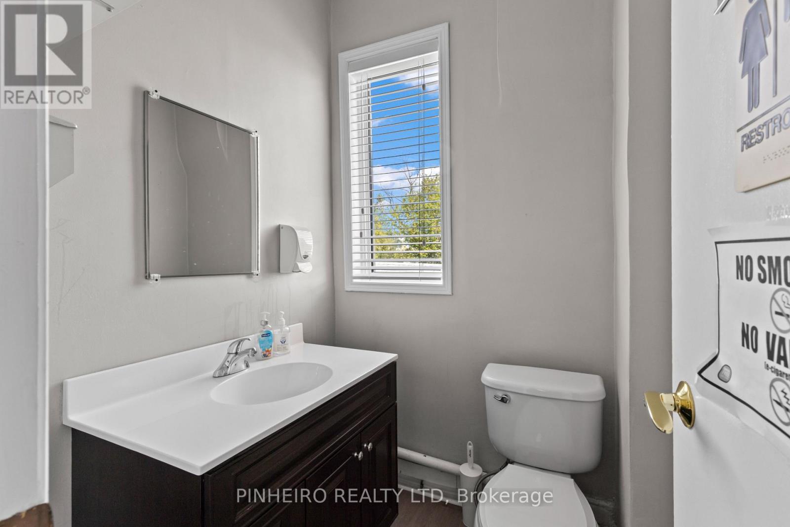 181 Wellington Street Property Photo 26