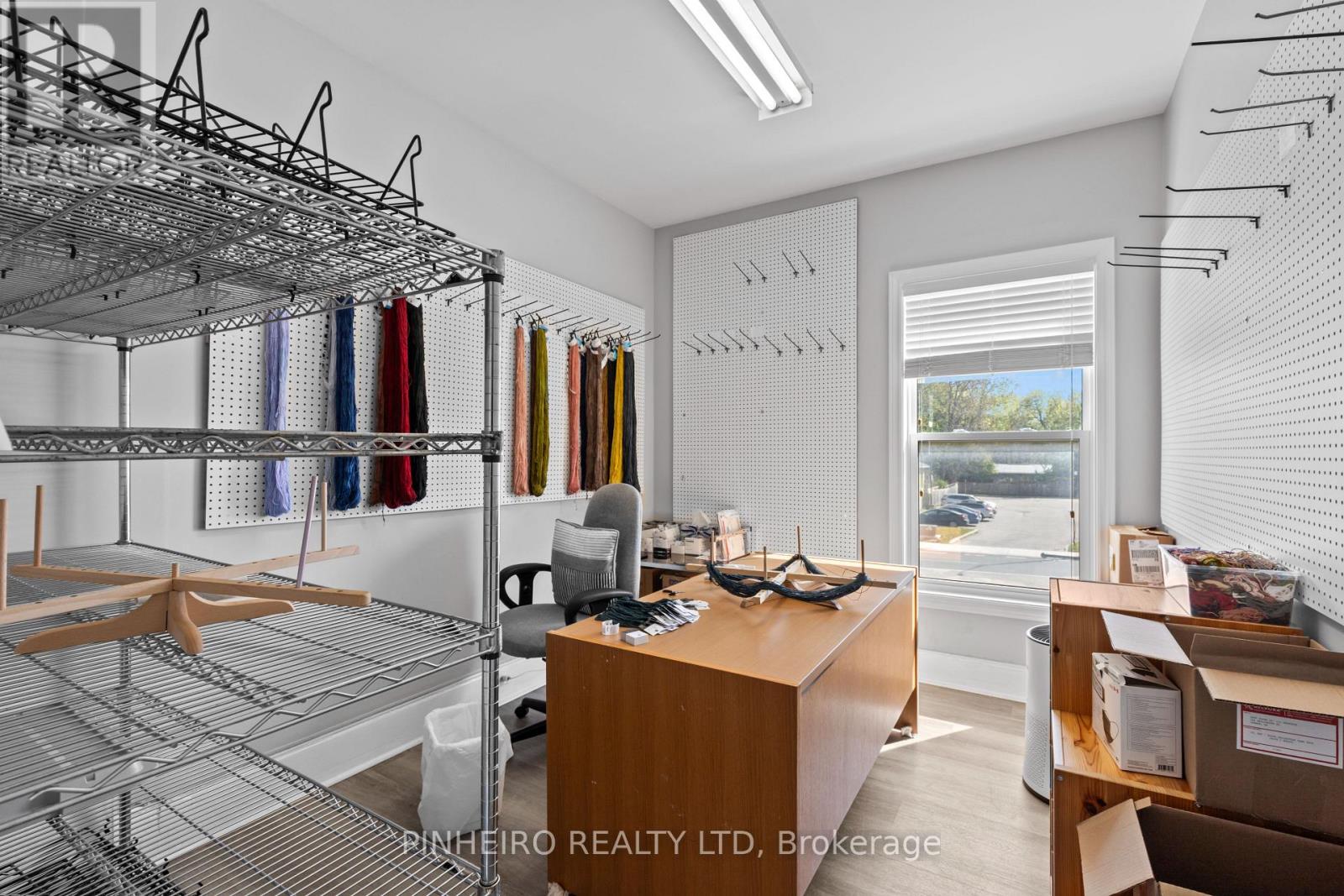 181 Wellington Street Property Photo 27