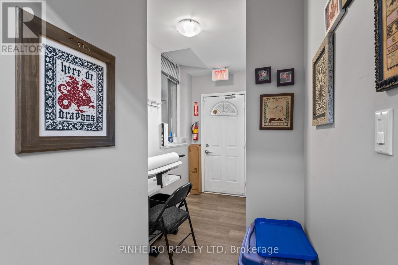181 Wellington Street Property Photo 32