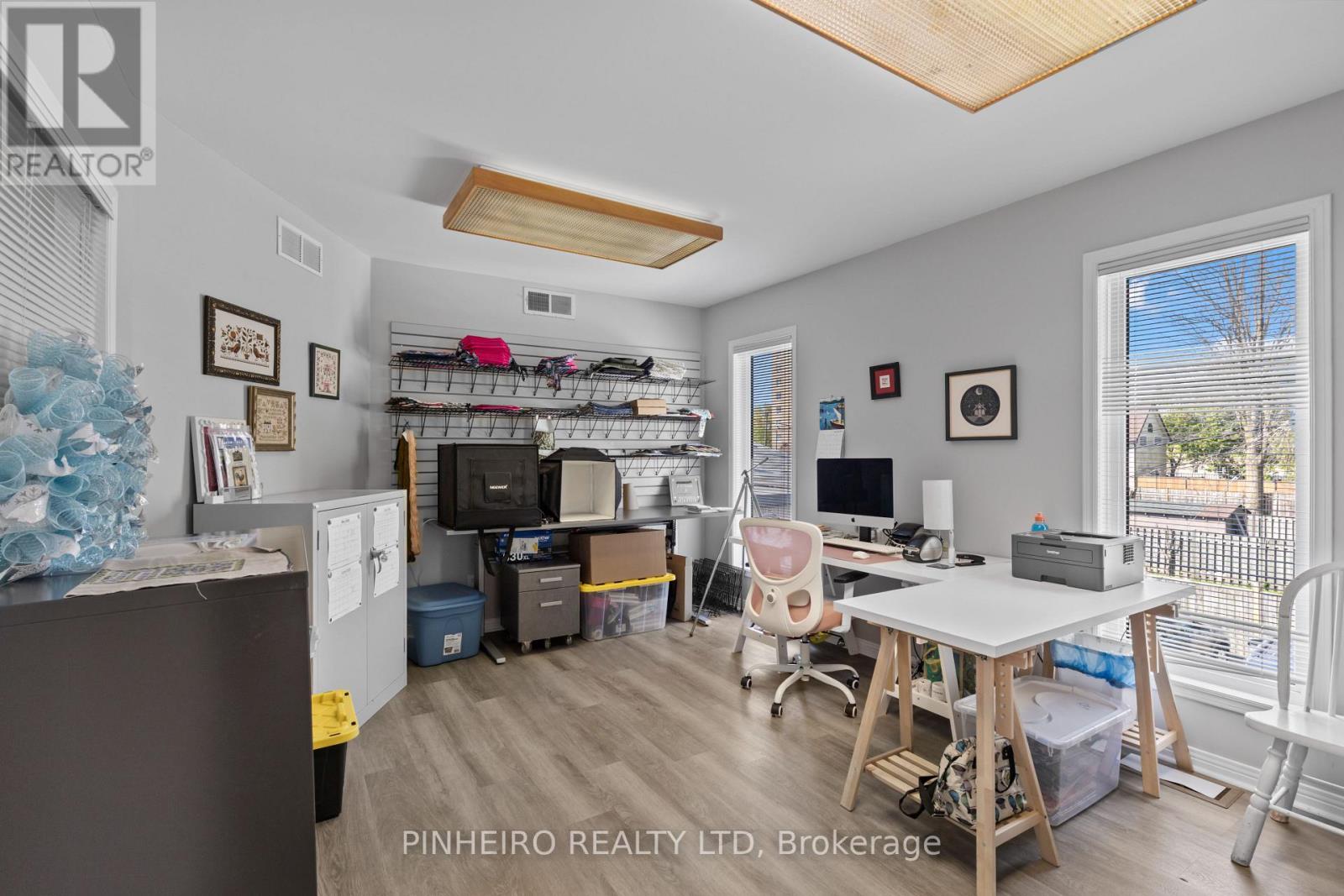 181 Wellington Street Property Photo 33