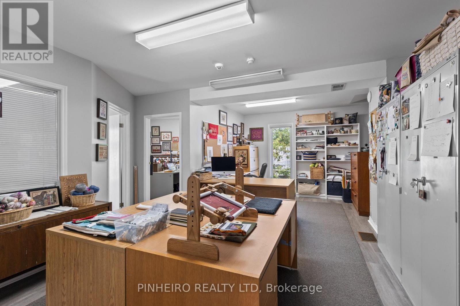 181 Wellington Street Property Photo 37