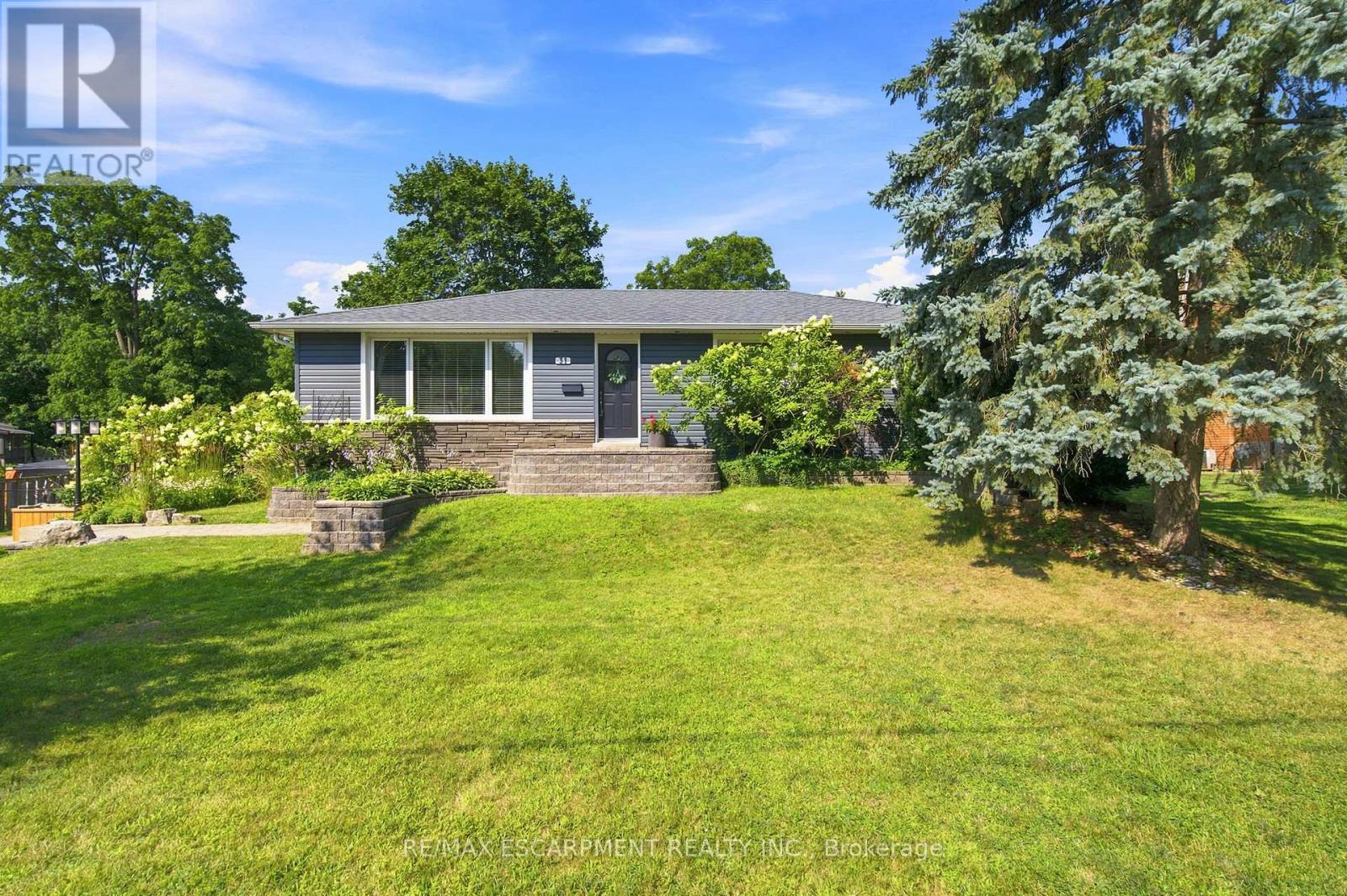 31 Algonquin Avenue Property Photo 1
