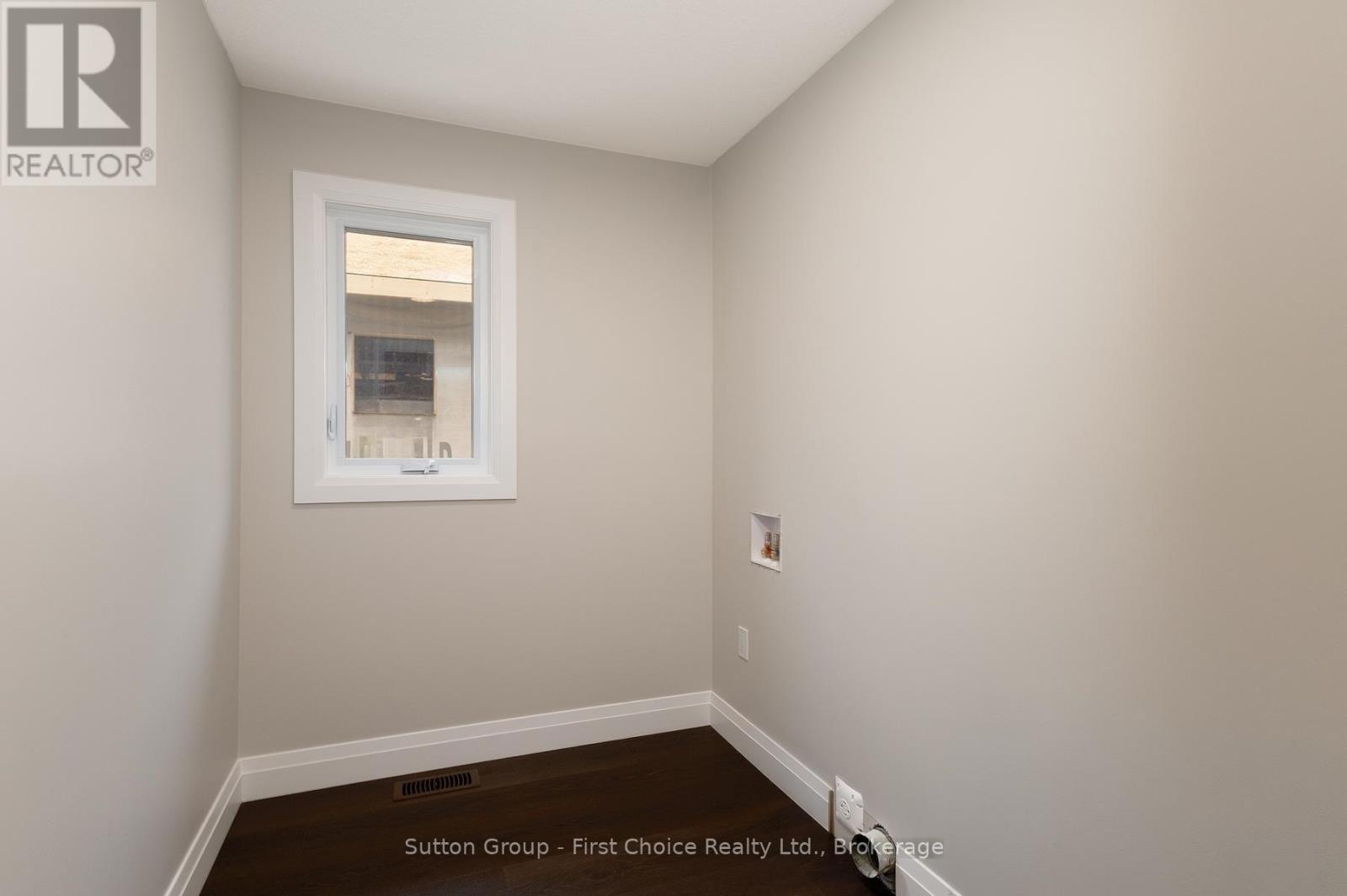 12 Nelson Street Property Photo 20