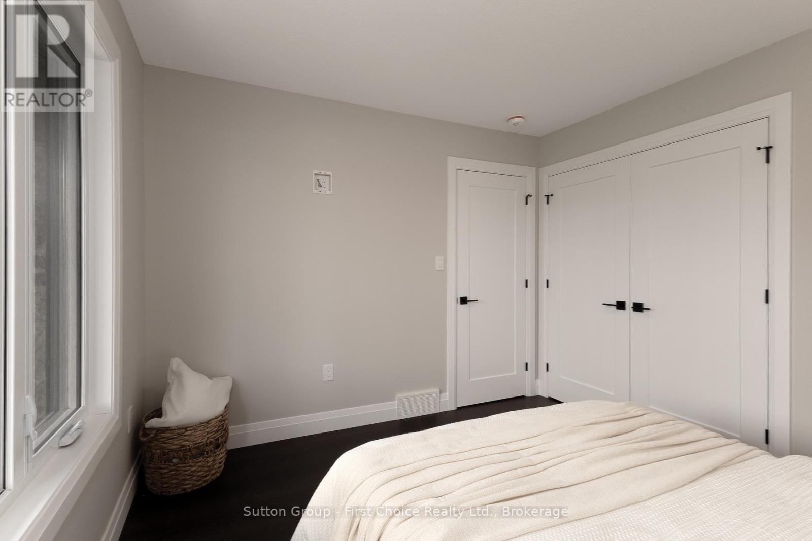 12 Nelson Street Property Photo 29