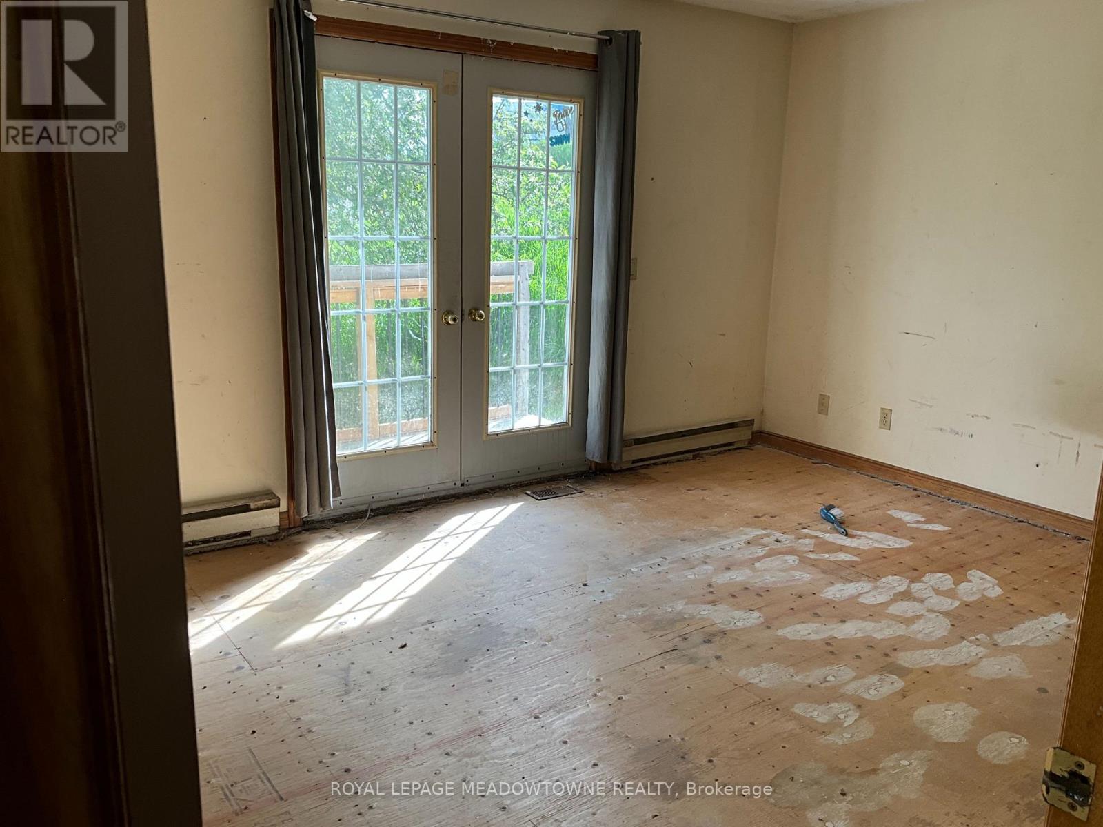 5167 Fifth Line Property Photo 9