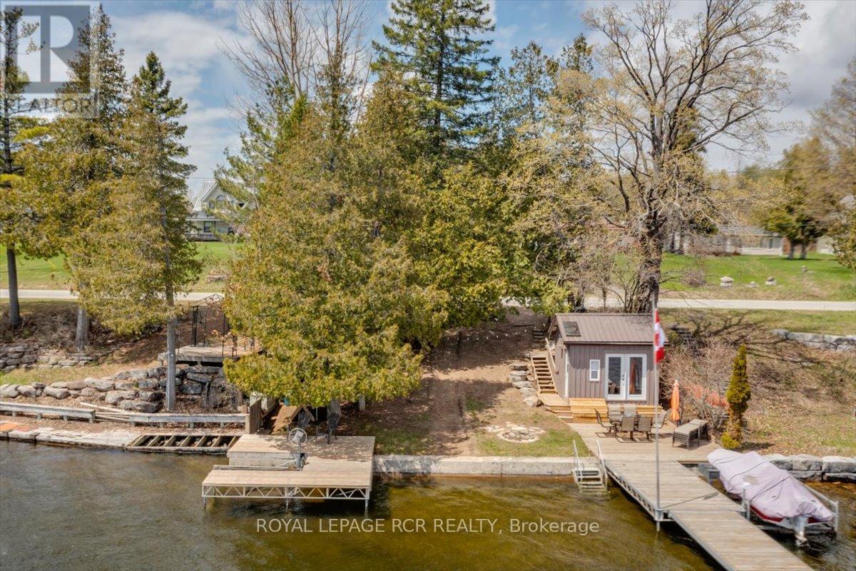 1093 North Bay Drive Property Photo 6