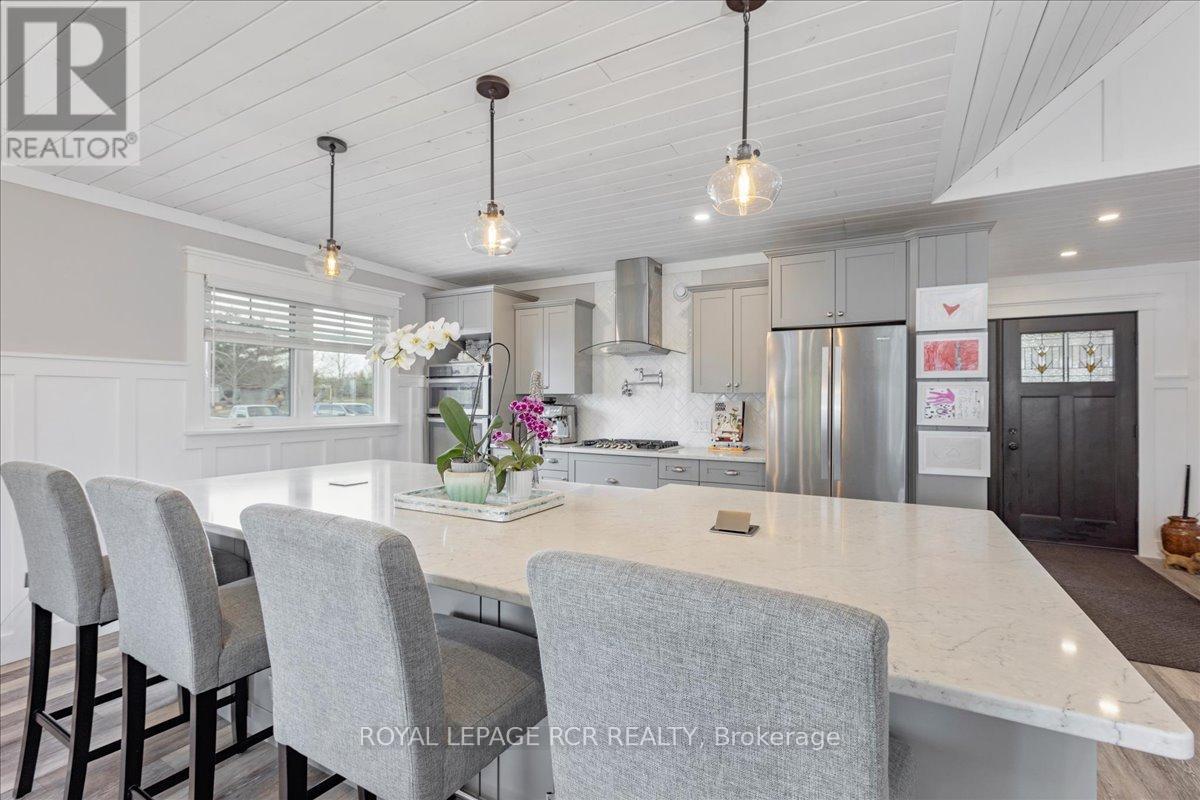 1093 North Bay Drive Property Photo 12