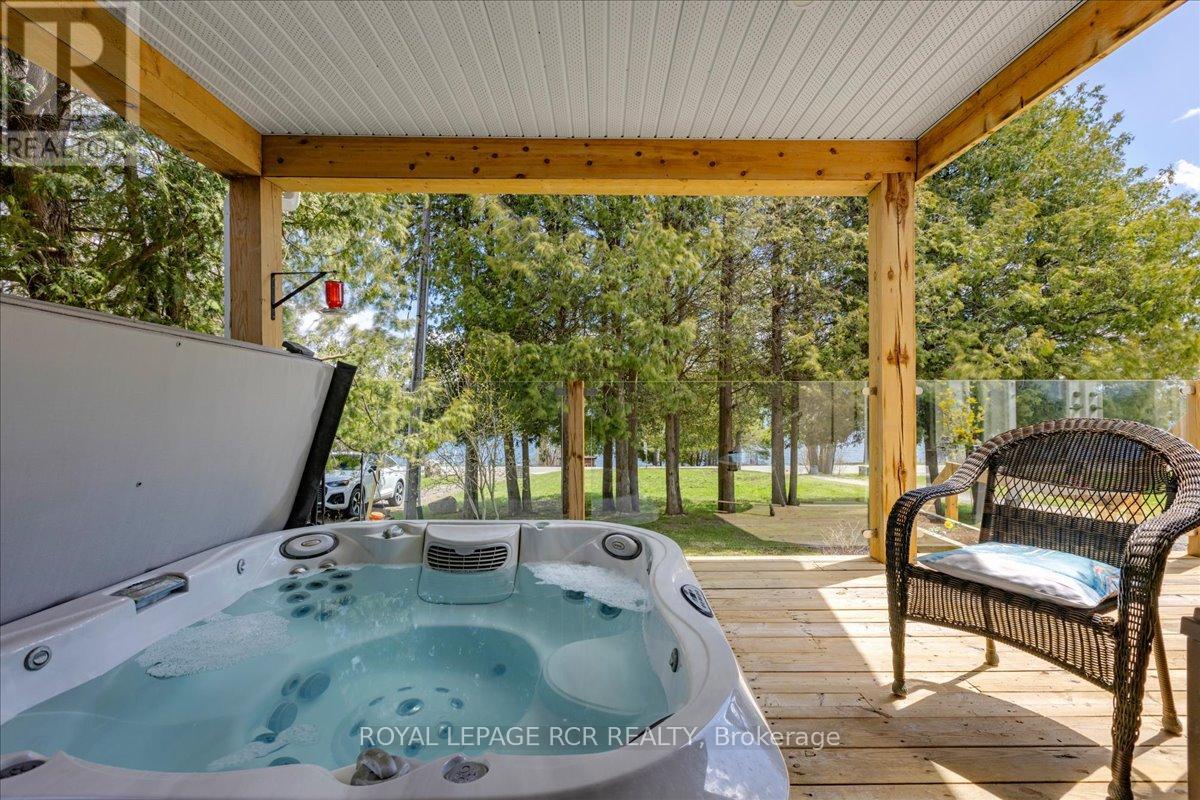 1093 North Bay Drive Property Photo 21