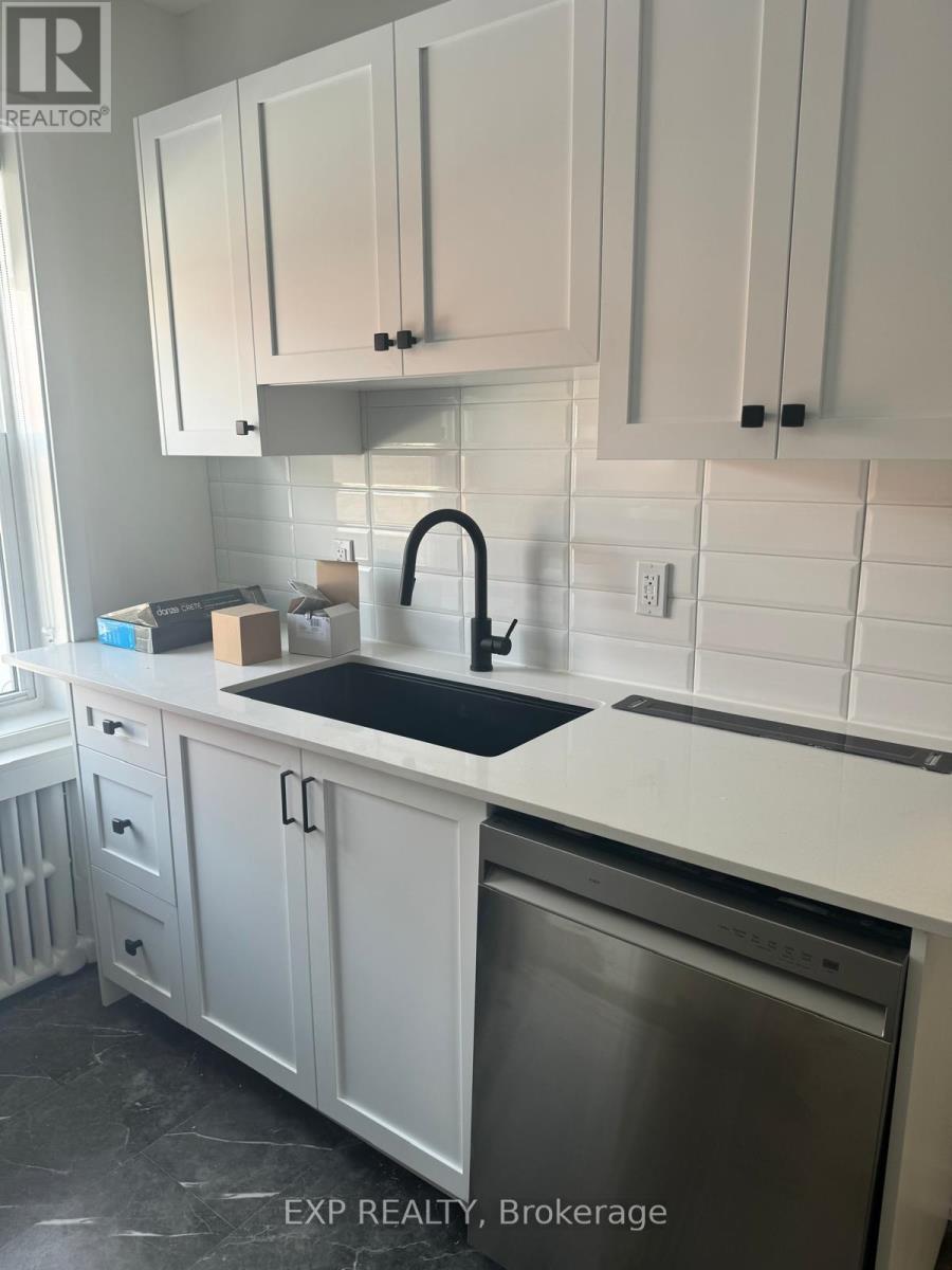 118 Rochester Street Property Photo 8