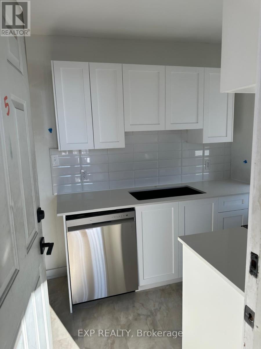 118 Rochester Street Property Photo 10