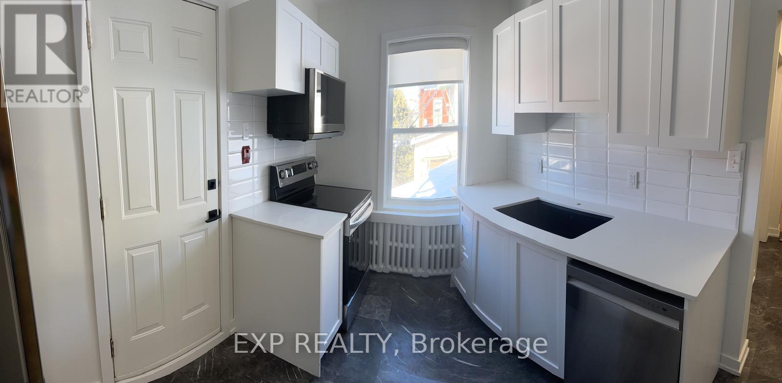 118 Rochester Street Property Photo 18