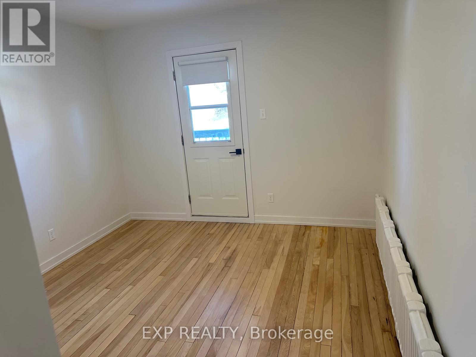 118 Rochester Street Property Photo 20