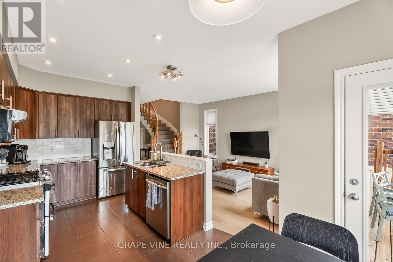 510 Grand Tully Way Property Photo 16