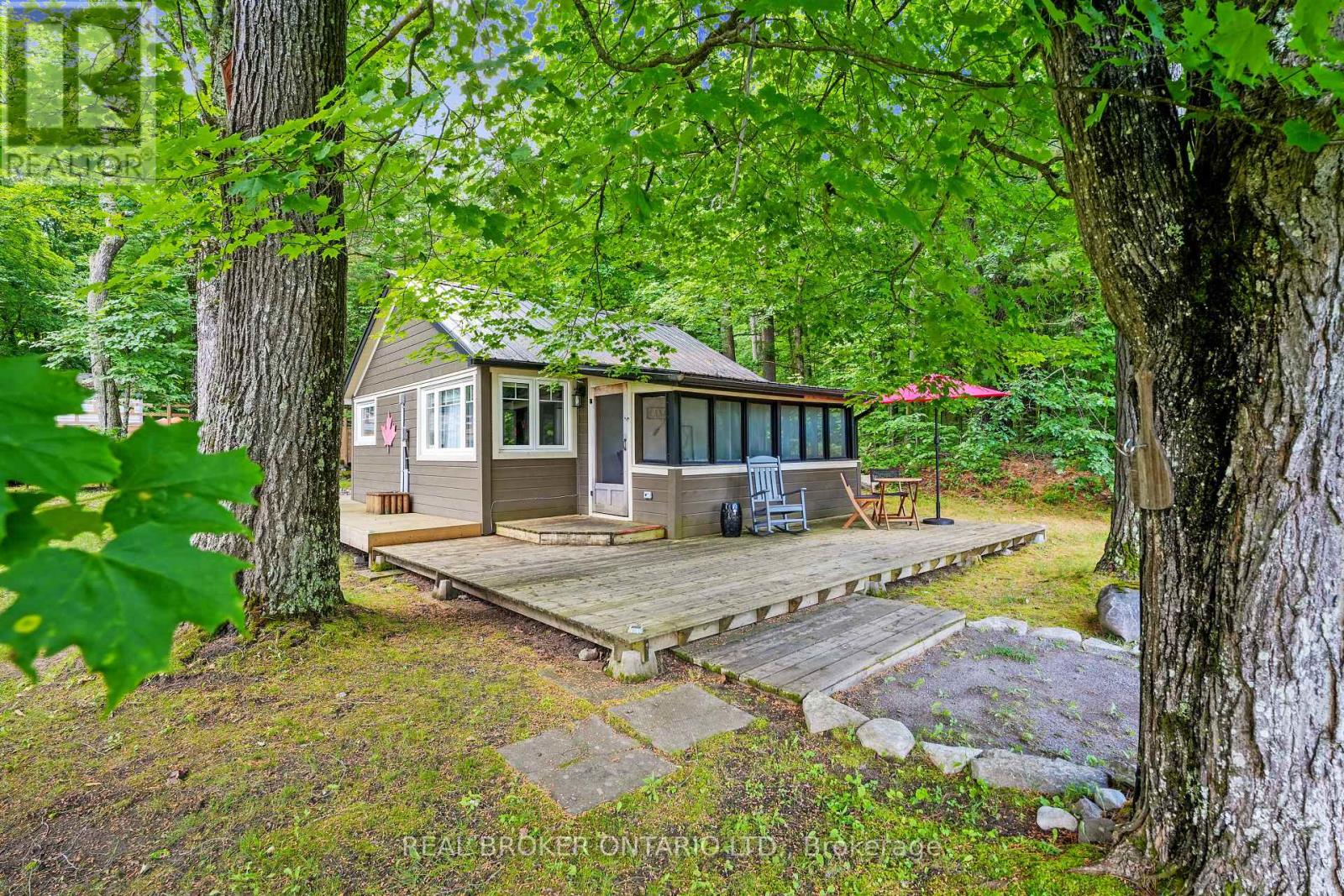 2021 Third Line Property Photo 23