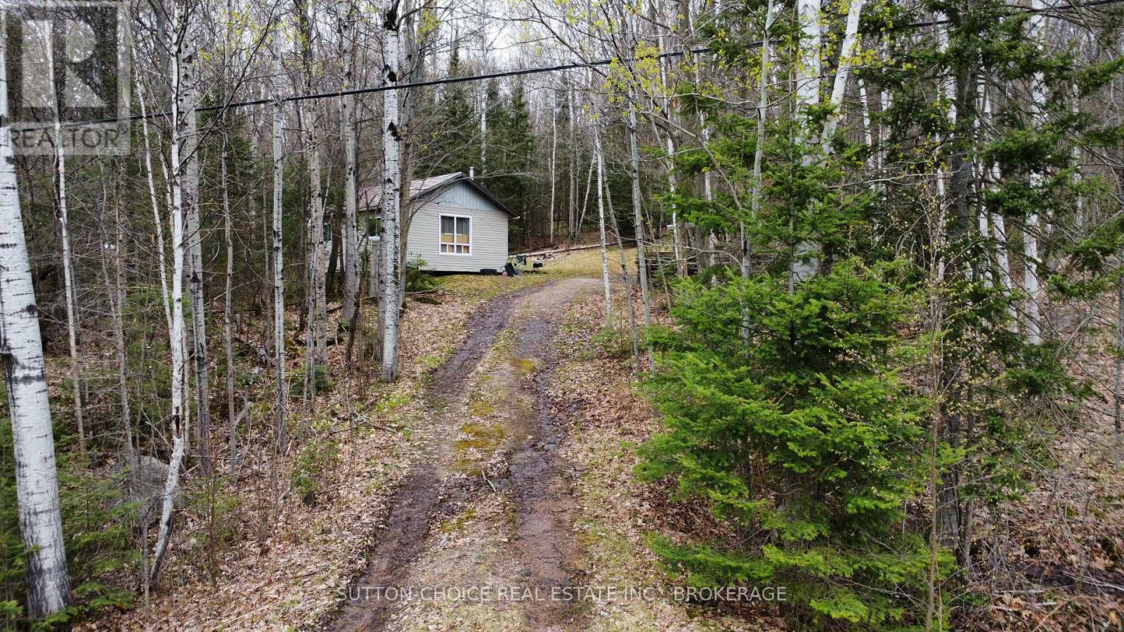 1876 Alsace Road Property Photo 7