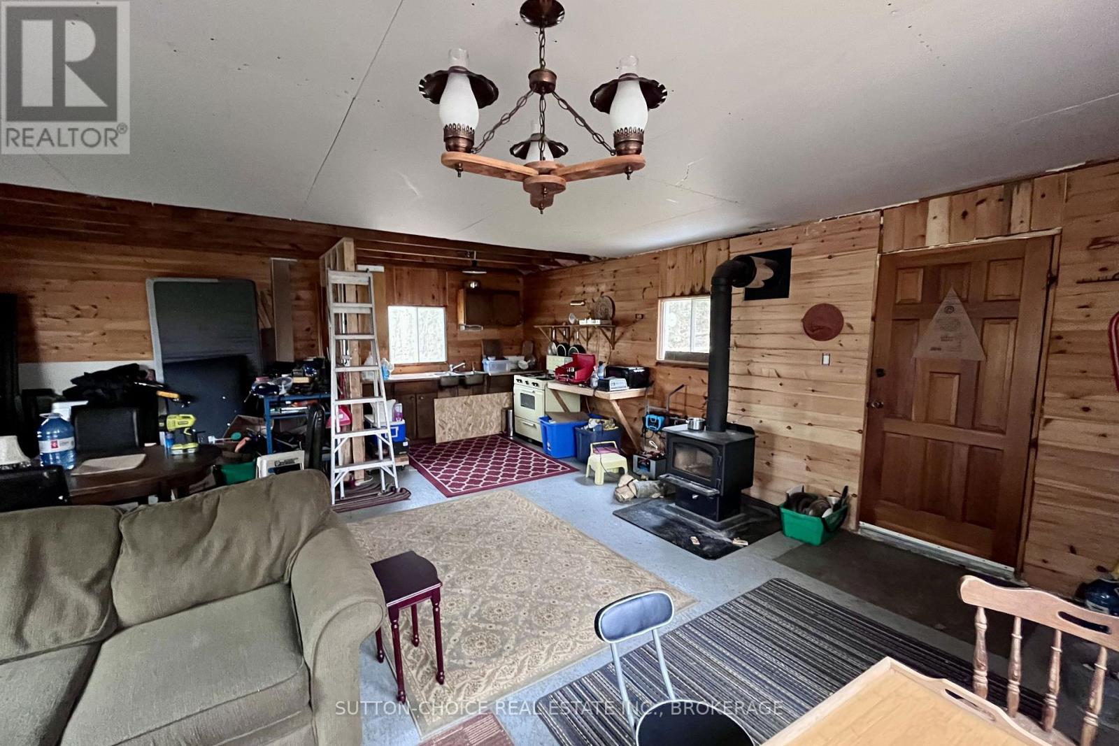 1876 Alsace Road Property Photo 24