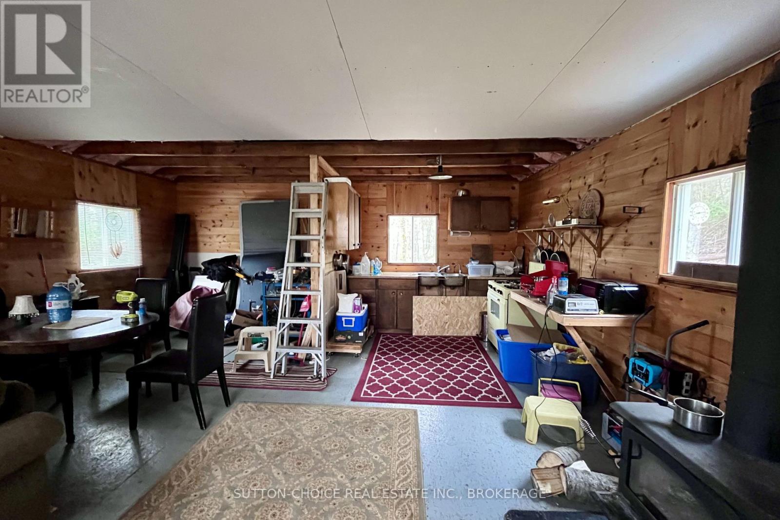 1876 Alsace Road Property Photo 26