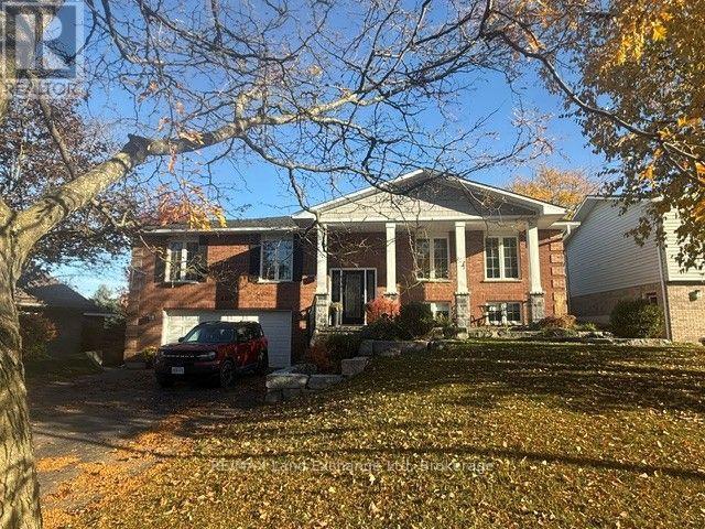 469 Grandview Road Property Photo 2