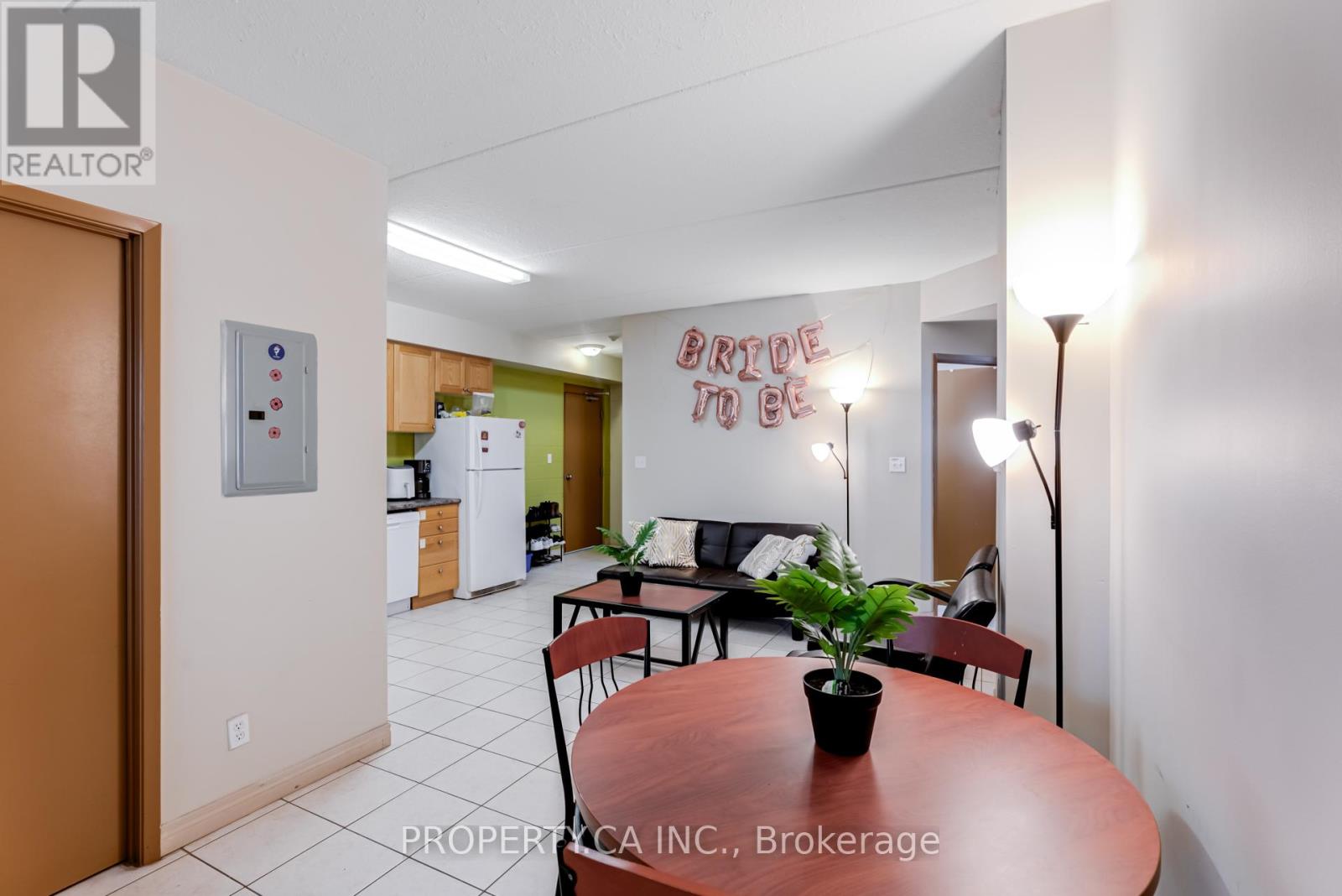 204 - 253 Lester Street Property Photo 9