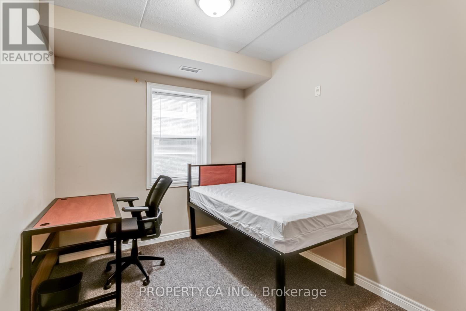 204 - 253 Lester Street Property Photo 18