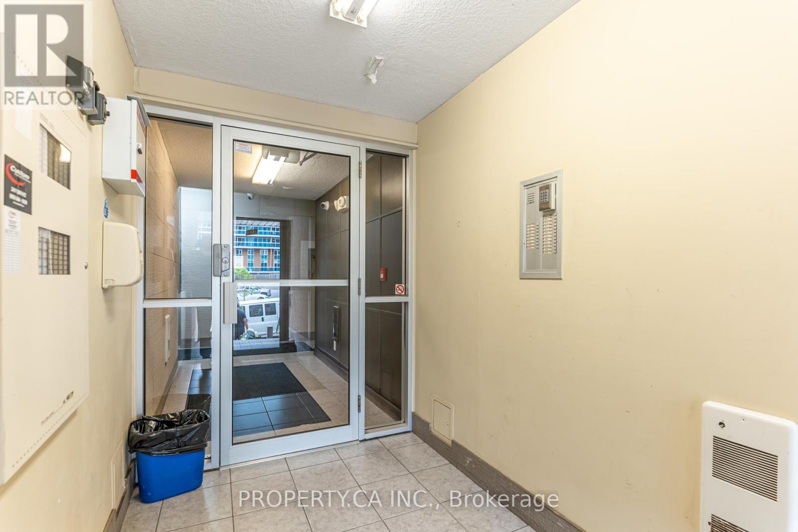 204 - 253 Lester Street Property Photo 39
