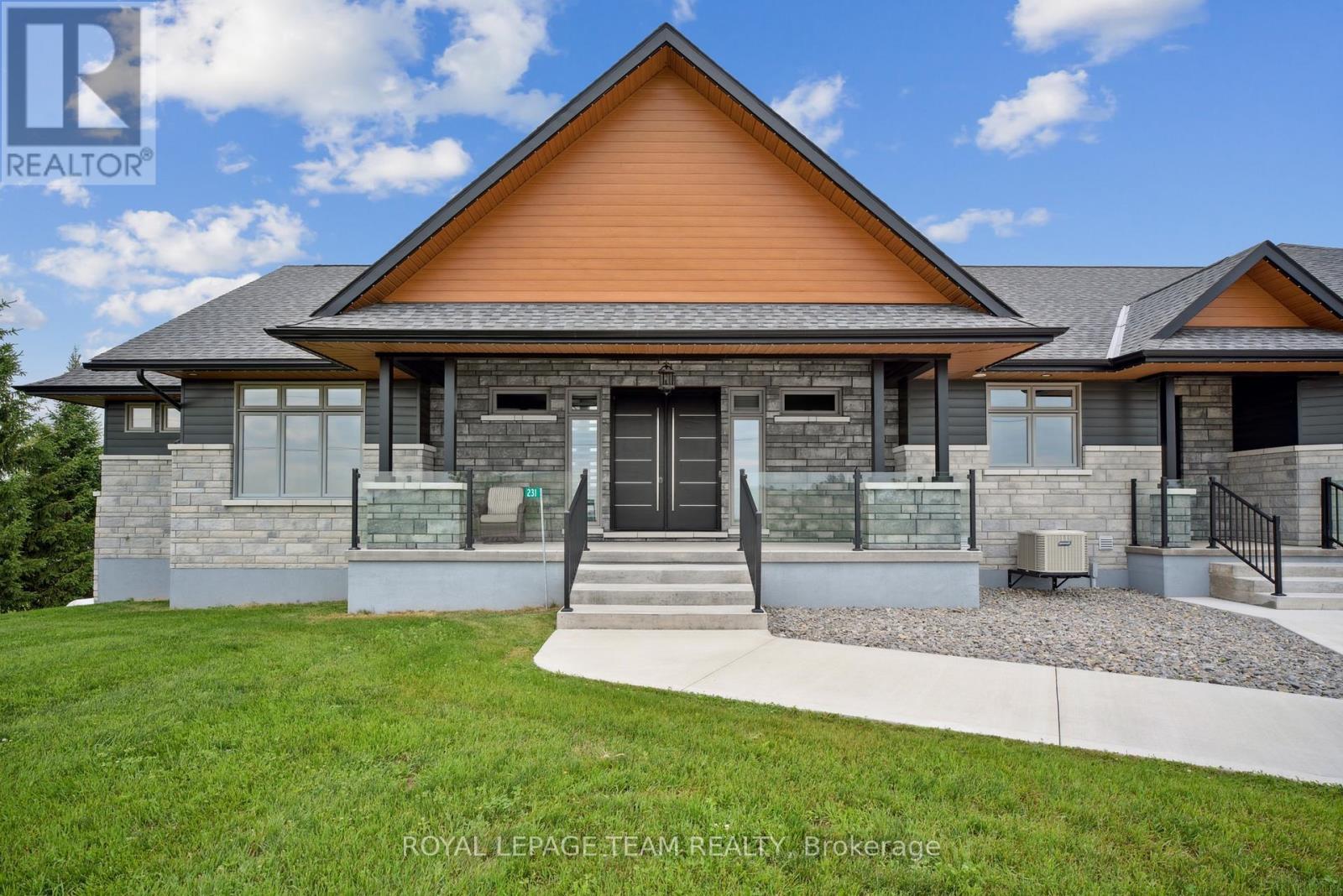 231 Finnerty Road Property Photo 10