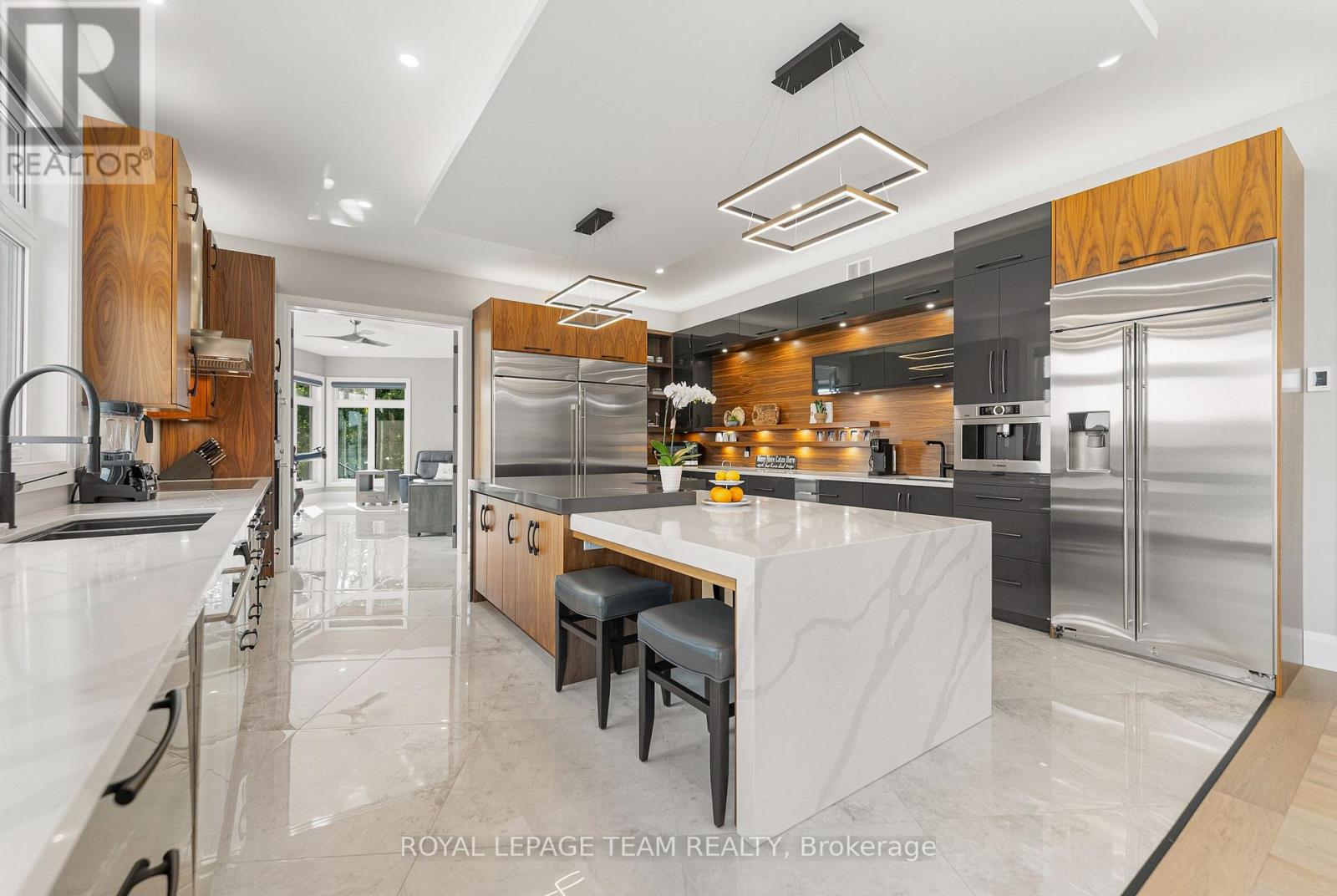 231 Finnerty Road Property Photo 24