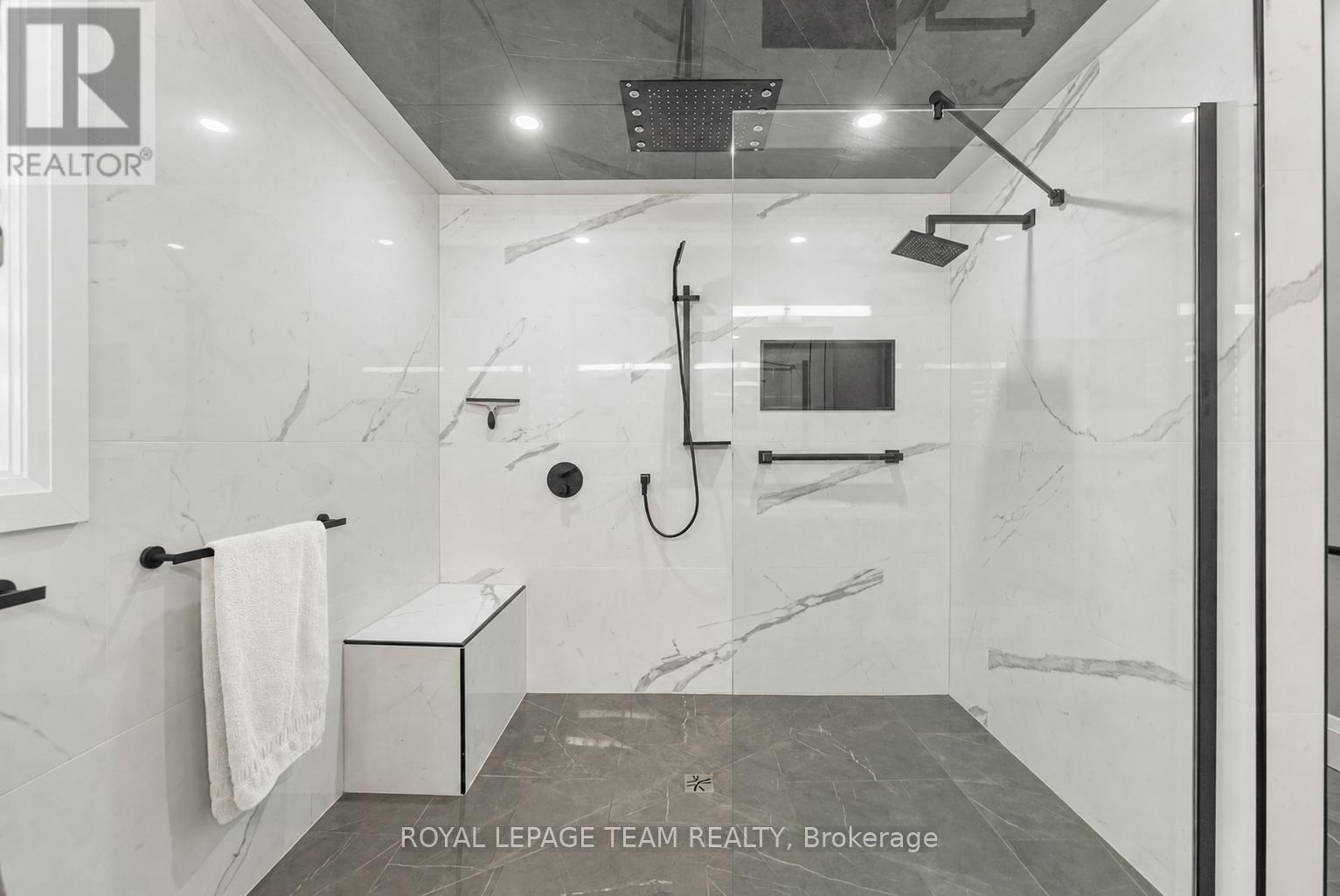 231 Finnerty Road Property Photo 35