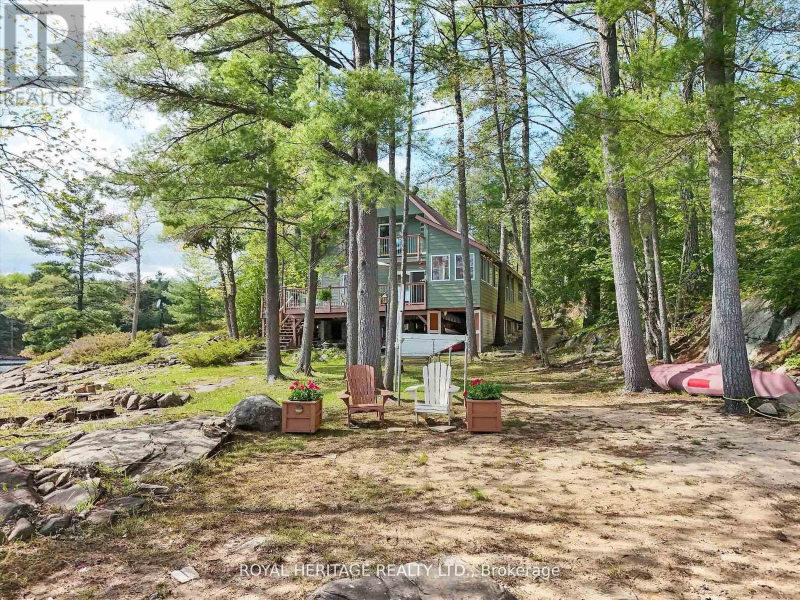 1346 Wahta #2 Road S Property Photo 5