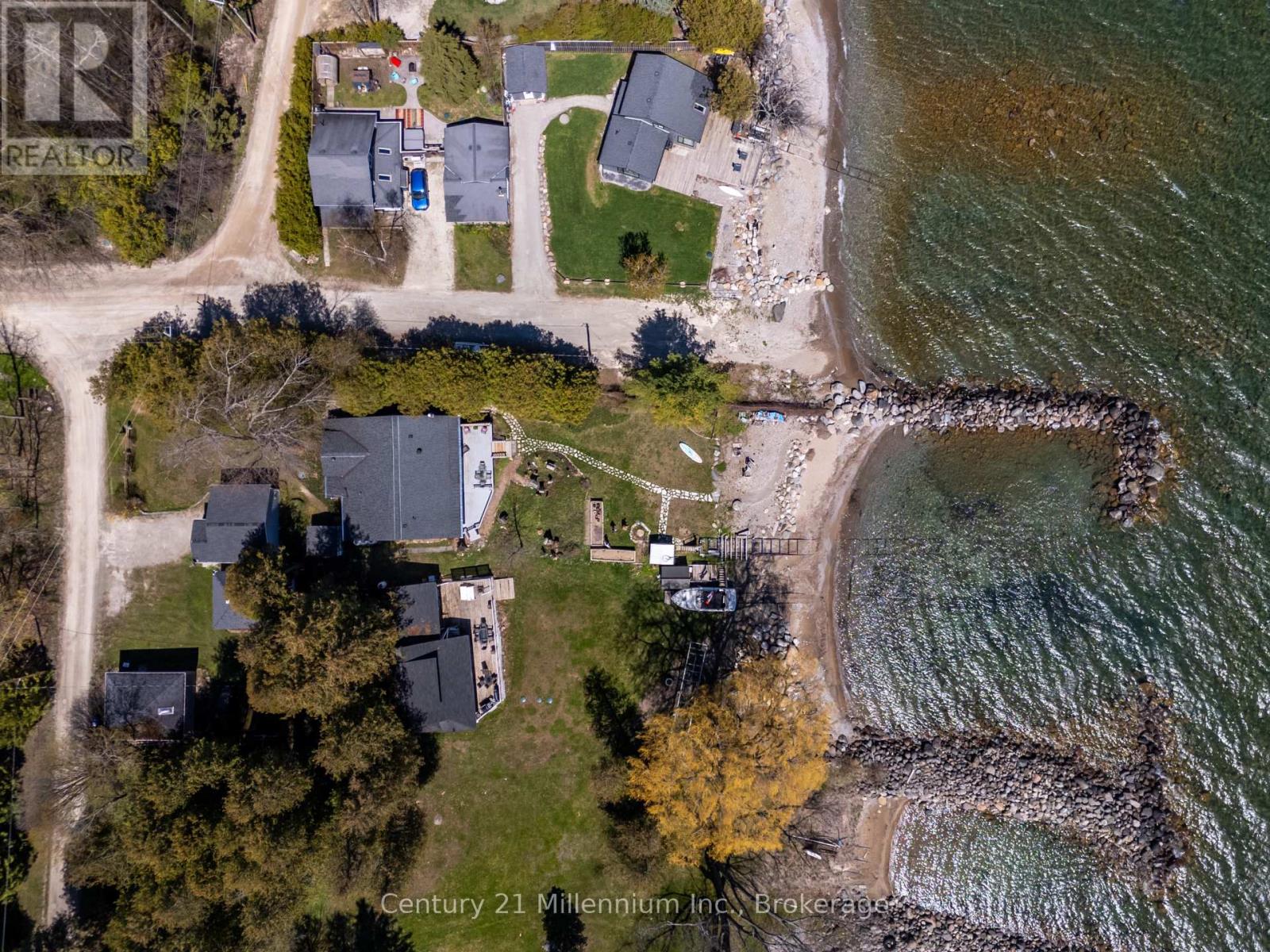 117 Kiowana Beach Road Property Photo 6