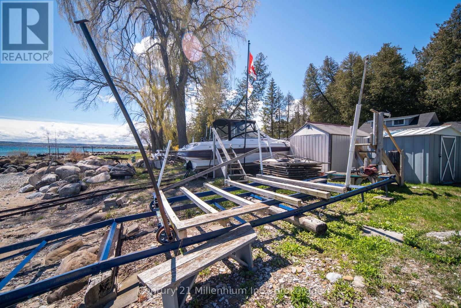 117 Kiowana Beach Road Property Photo 42
