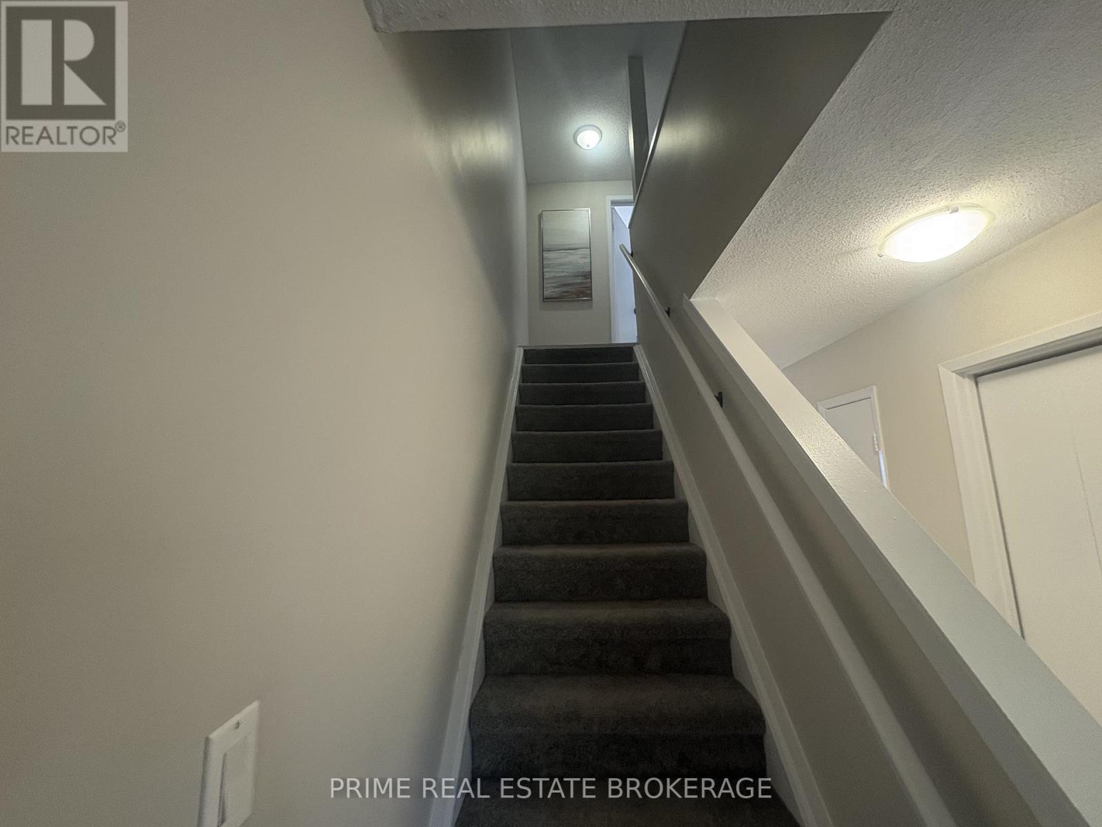 58 - 35 Waterman Avenue Property Photo 9
