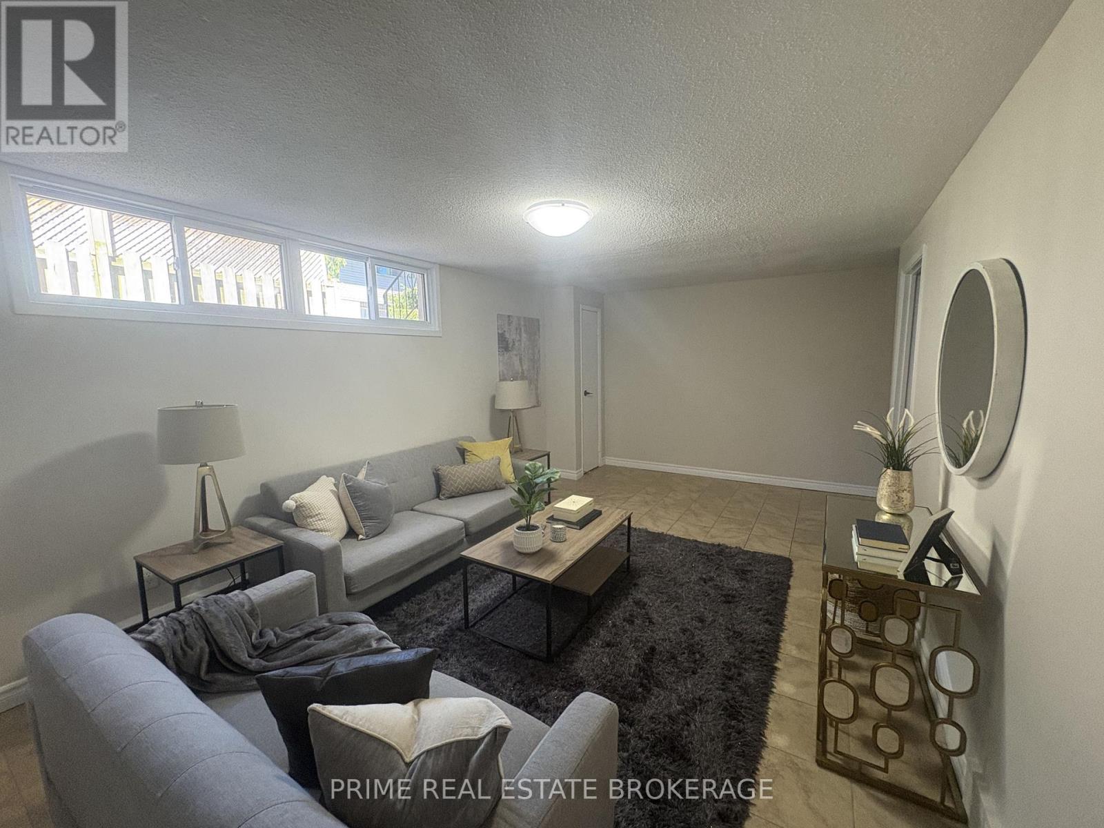 58 - 35 Waterman Avenue Property Photo 18