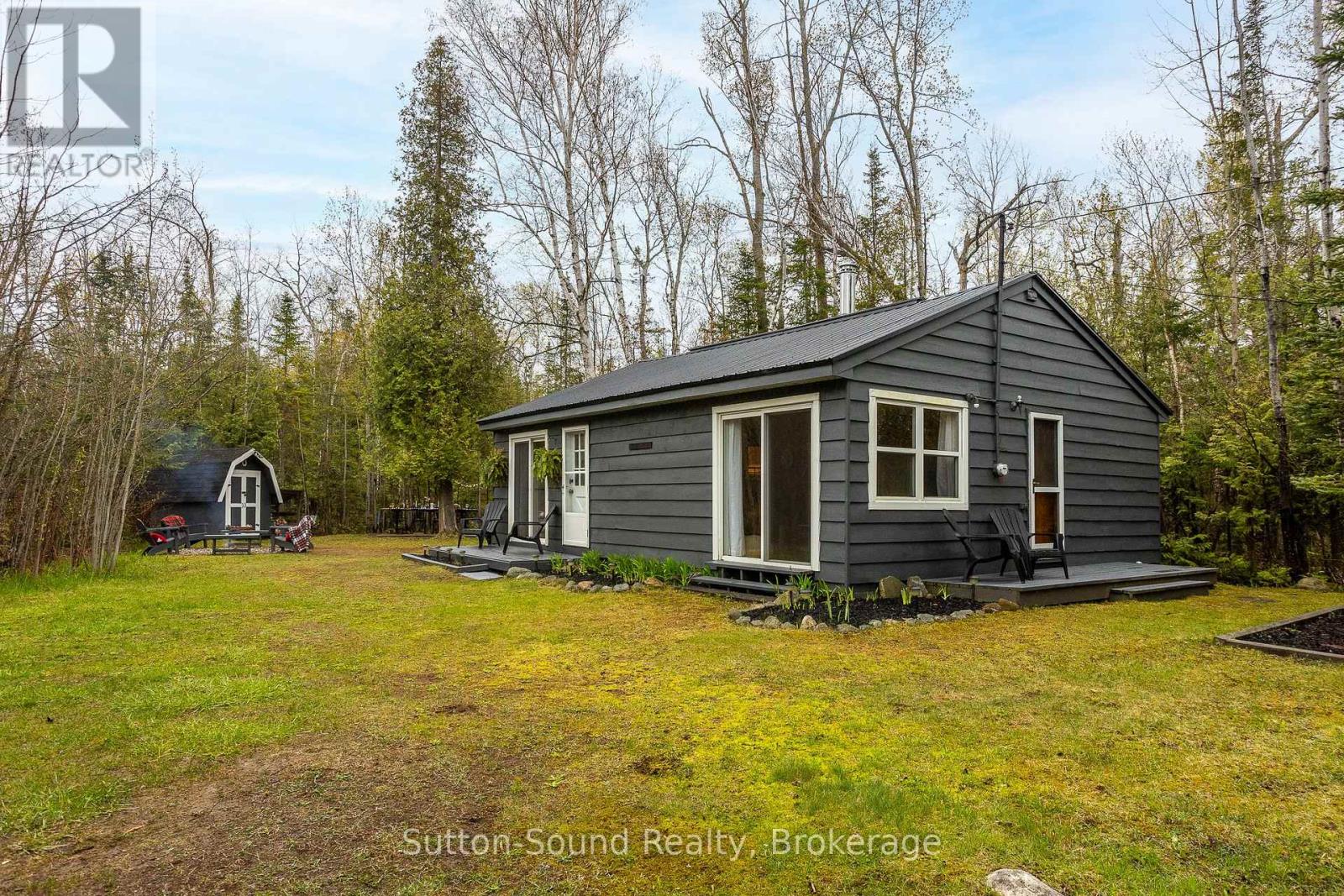 516 Bruce Road 13 Road Property Photo 3