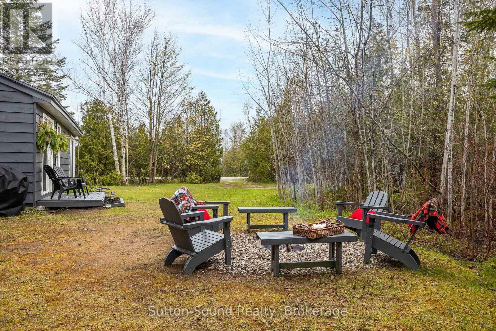 516 Bruce Road 13 Road Property Photo 6
