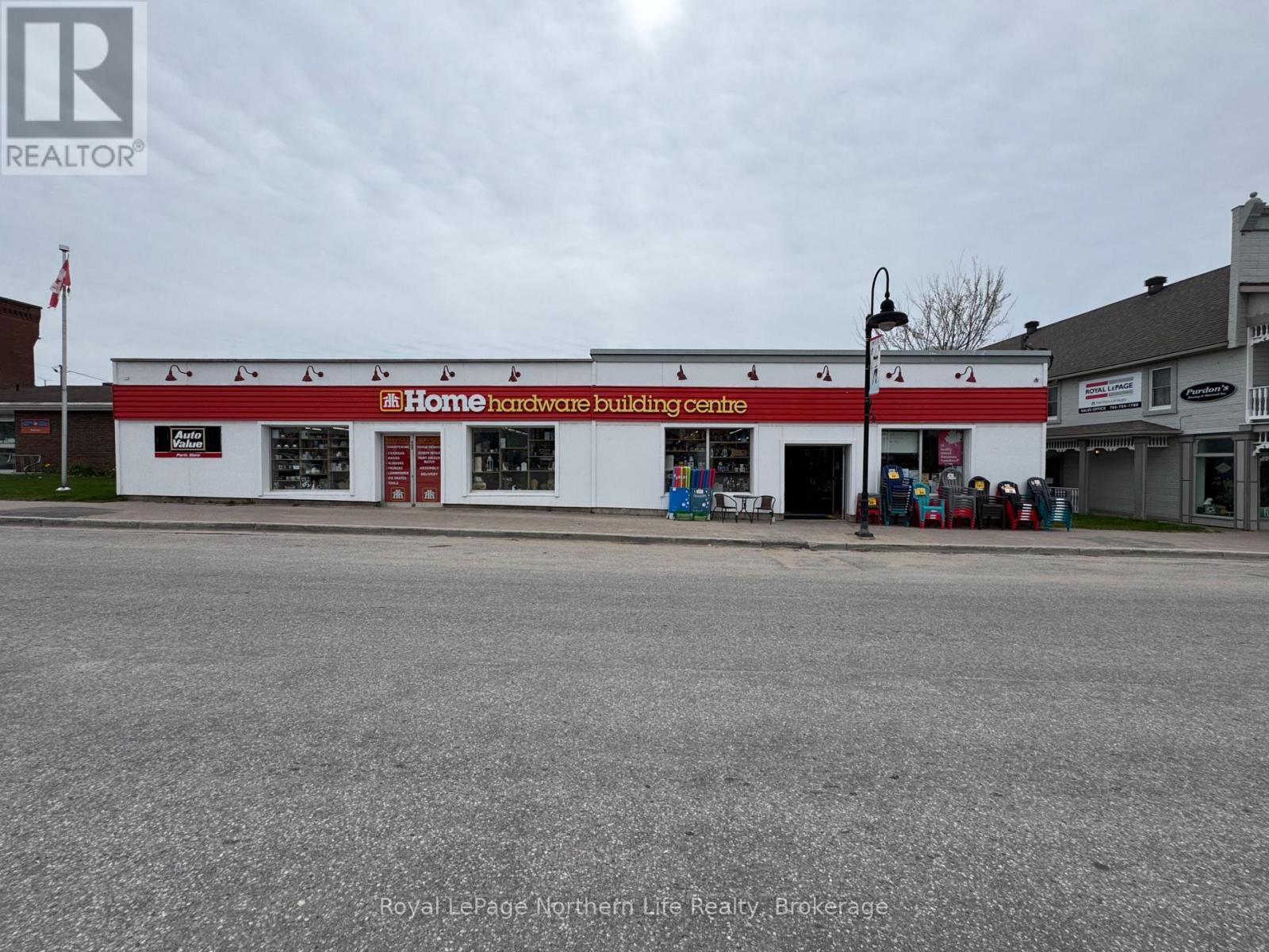 493 Main Street Property Photo 1